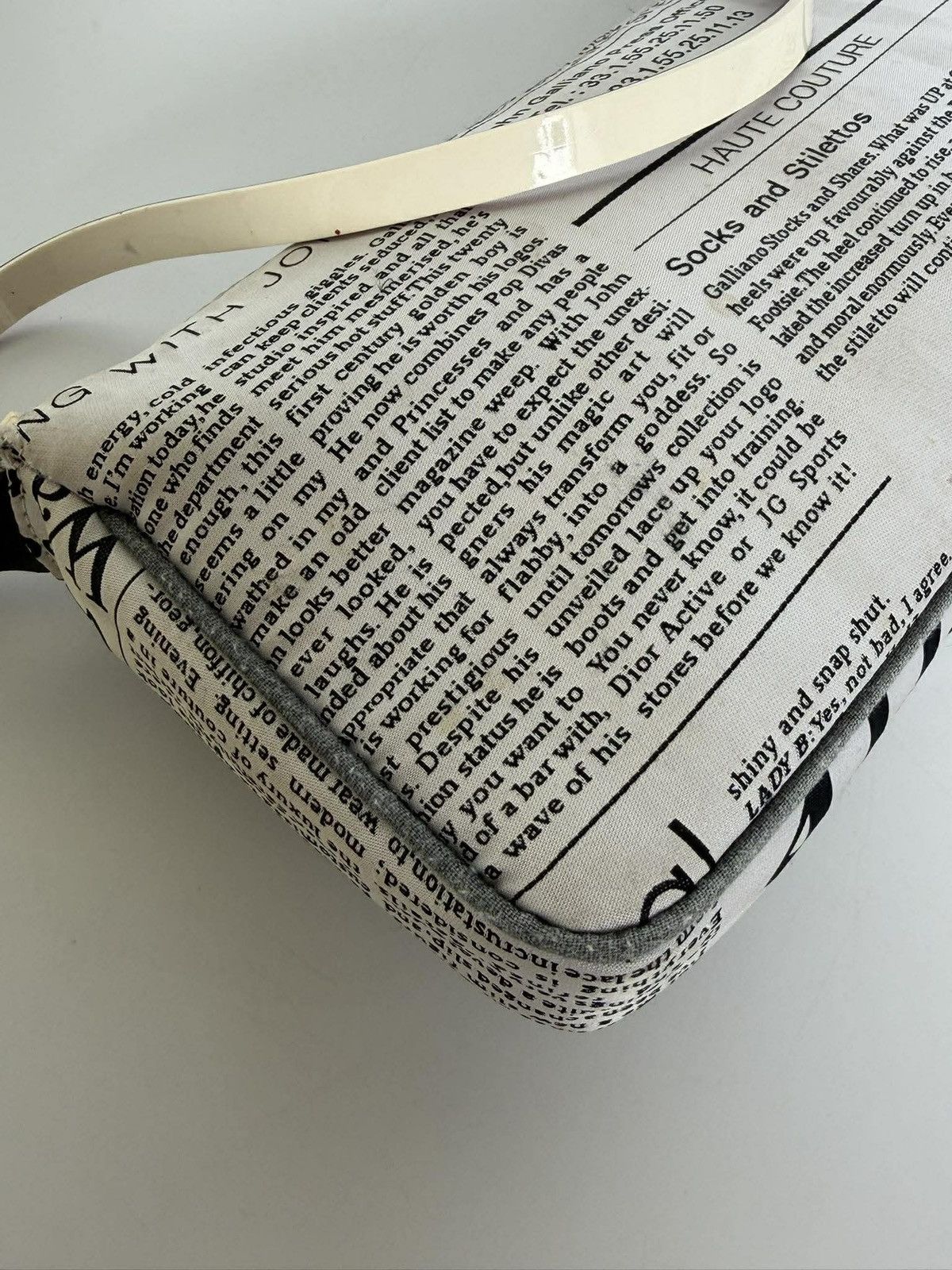 John Galliano John Galliano Newspaper Print Handbag Size ONE SIZE - 6 Thumbnail