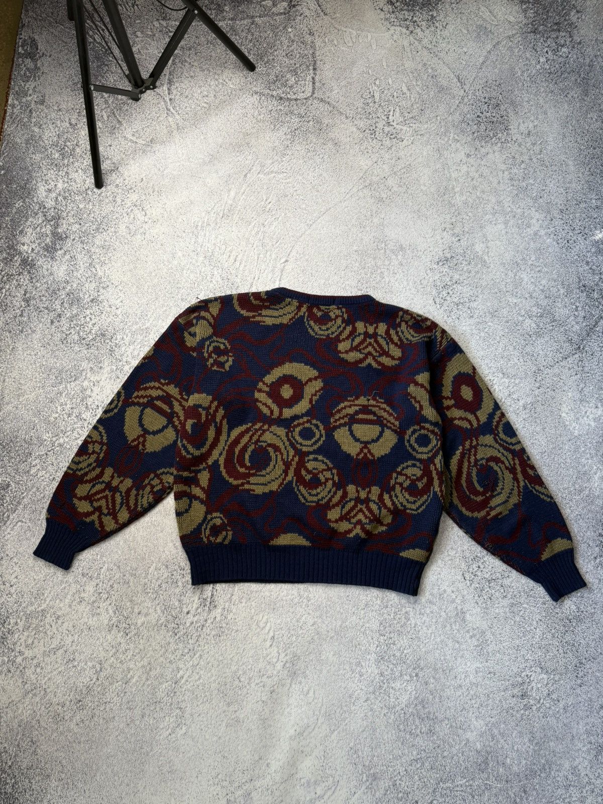 Japanese Brand VINTAGE Uniform Code Mens Crew Neck Geometric Sweater Y2K Size US L / EU 52-54 / 3 - 17 Thumbnail