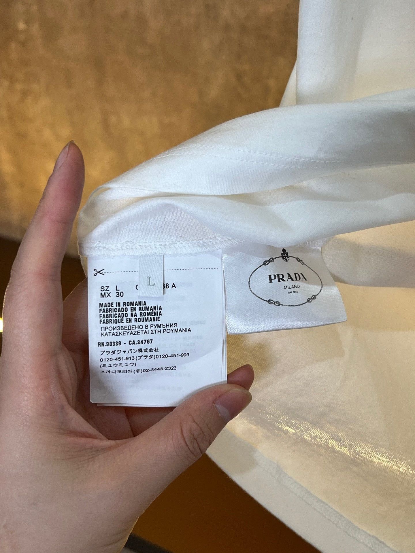 Prada Prada Red White Short Sleeve Size US L / EU 52-54 / 3 - 3 Thumbnail