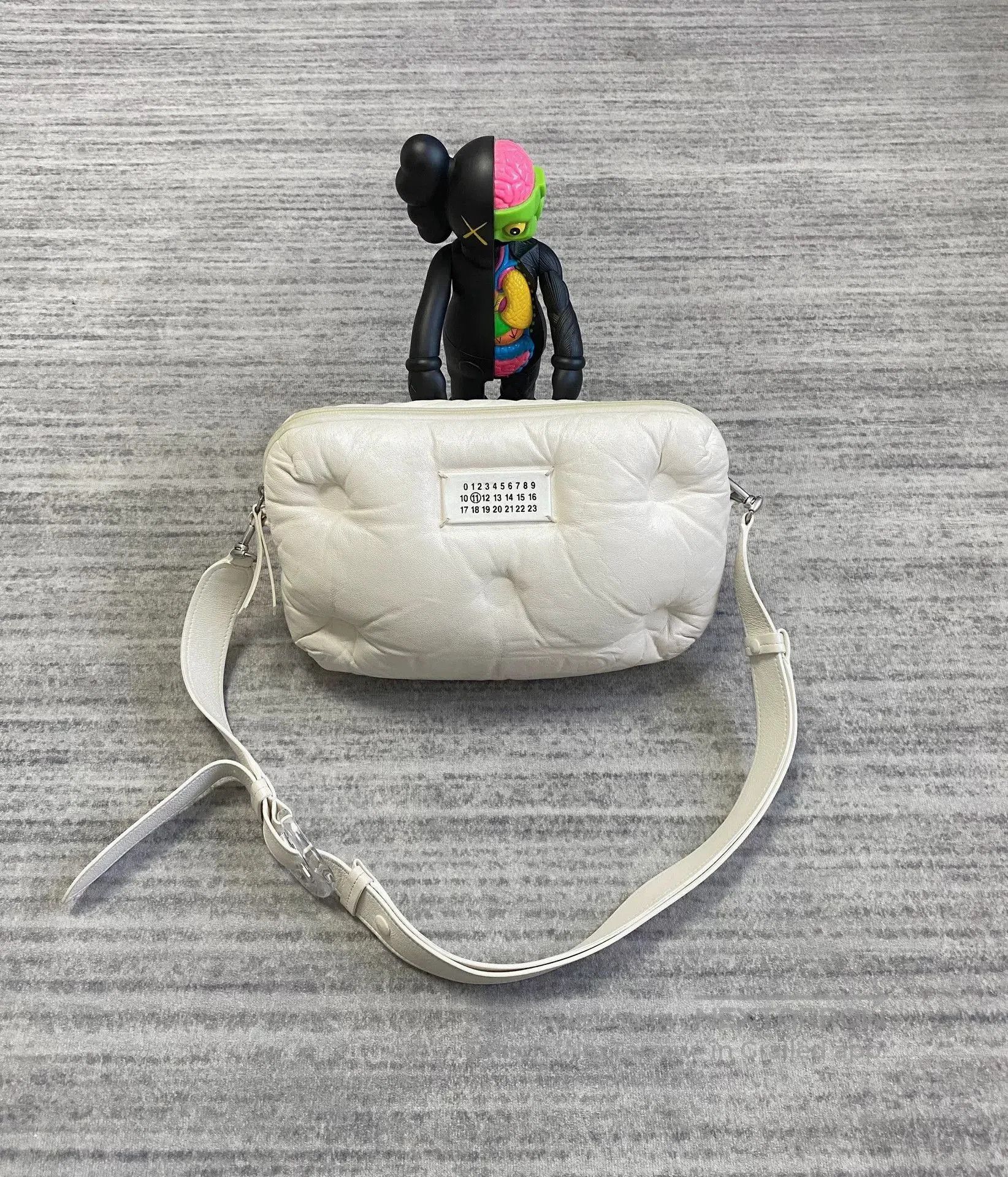 Maison Margiela margiela glam slam cloud camera bag. Size ONE SIZE - 1 Thumbnail