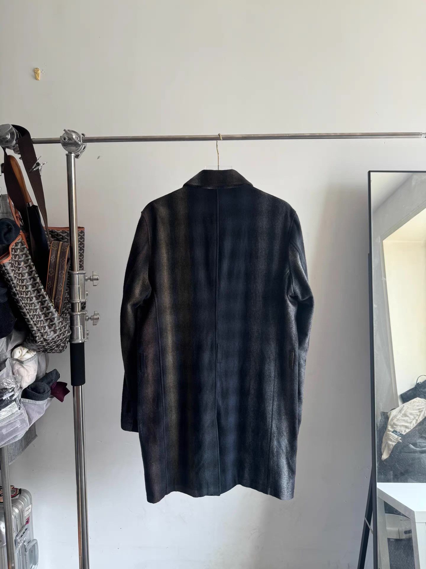 TALKING ABOUT THE ABSTRACTION TALKING ABOUT THE ABSTRACTION Color Gradient Wool Coat Q17 Size US L / EU 52-54 / 3 - 2 Thumbnail