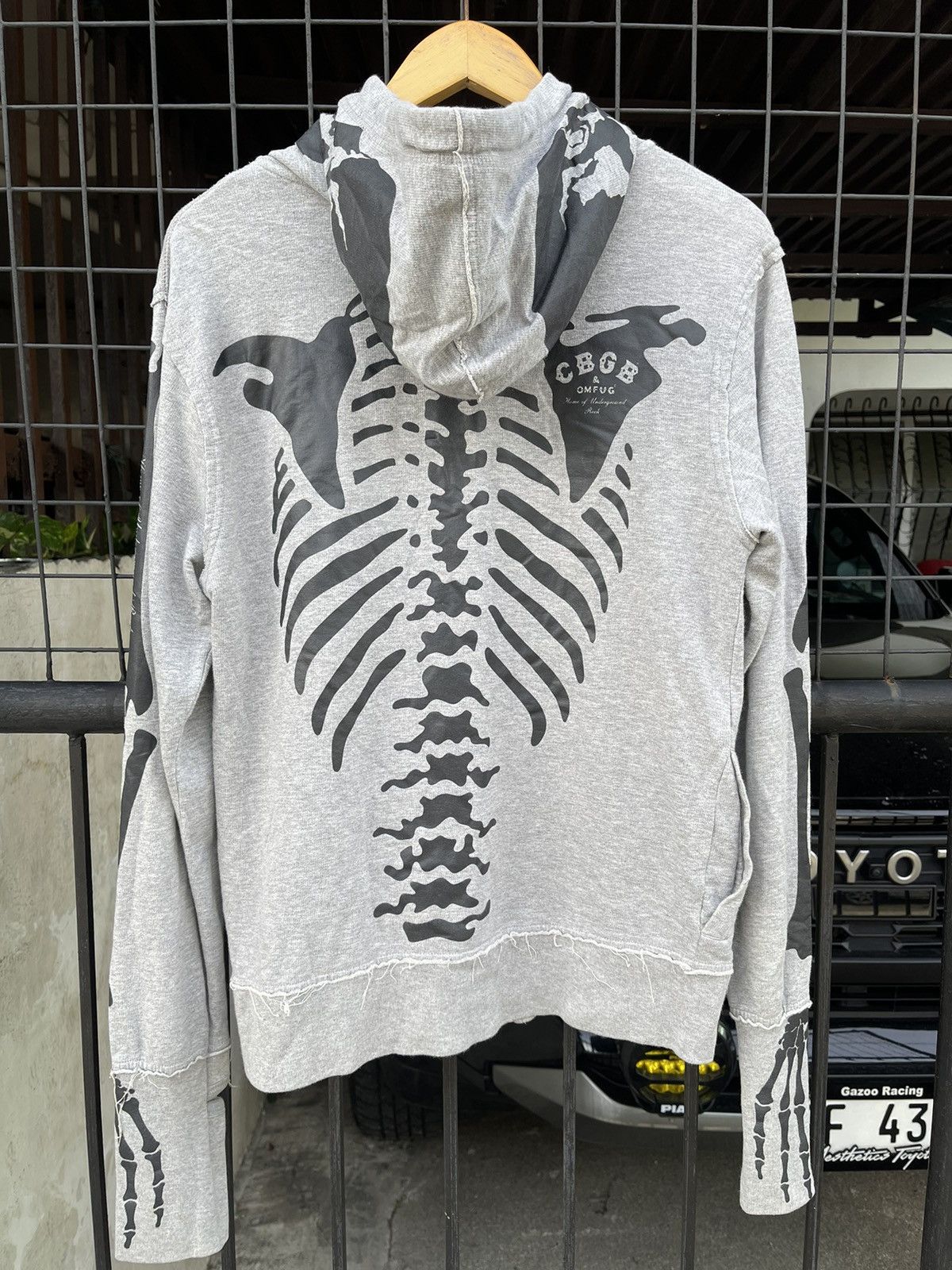 Vintage 1990s CBGB - THUMBHOLE SKELETON ZIP HOODIE Size US L / EU 52-54 / 3 - 3 Thumbnail