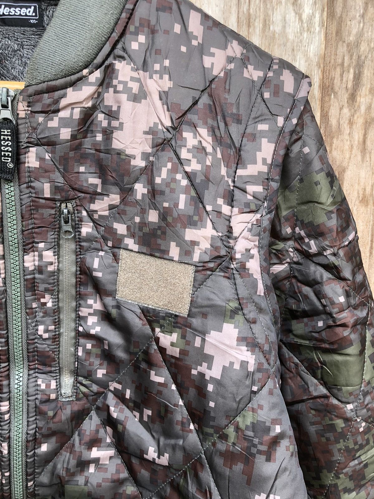 Japanese Brand × Vintage Vintage Hessed Camouflage Army Fullzipper Jacket Size US L / EU 52-54 / 3 - 5 Thumbnail