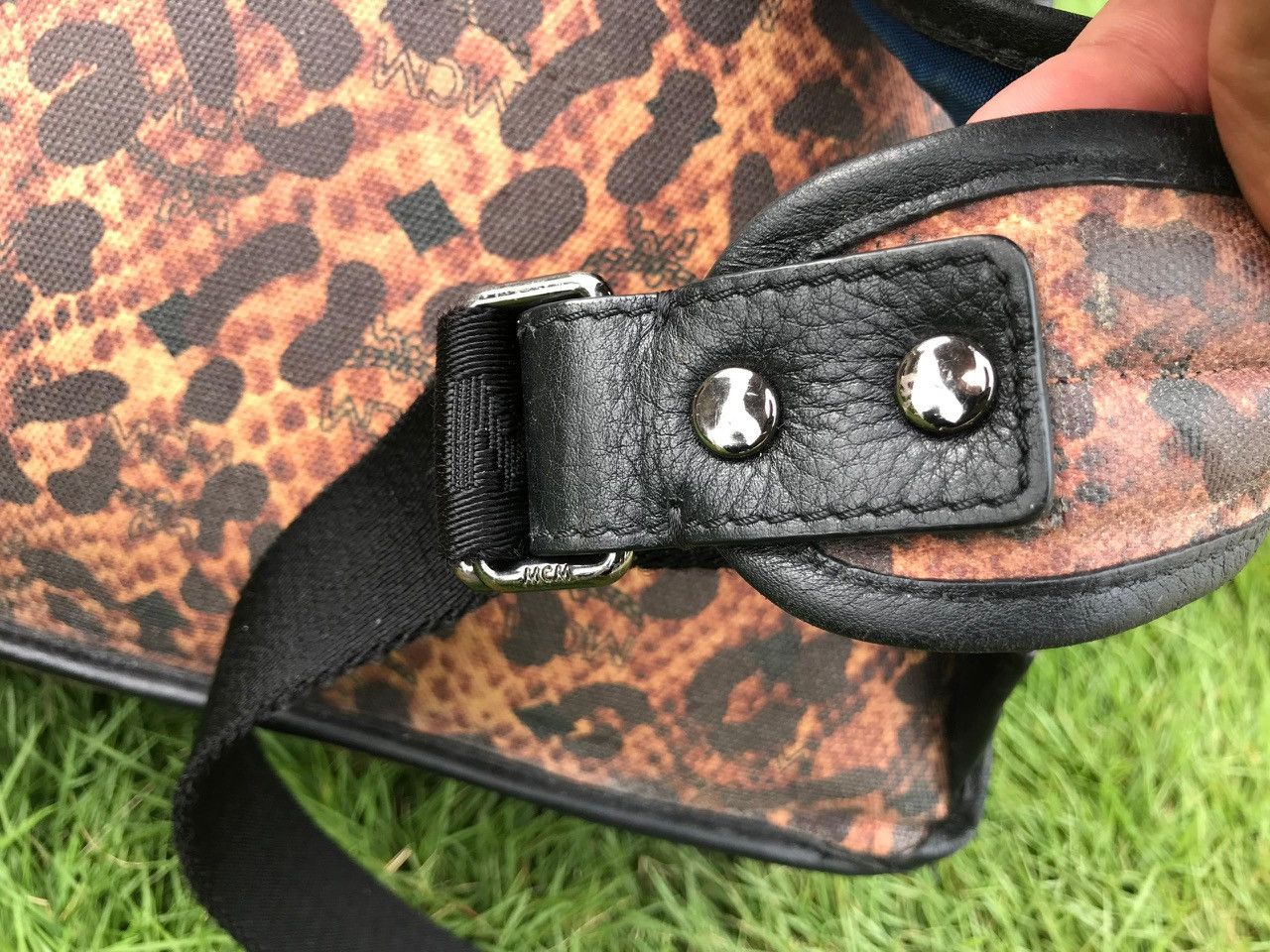 MCM Authentic MCM Leopard Print Medium Reversible Backpack Size ONE SIZE - 6 Thumbnail