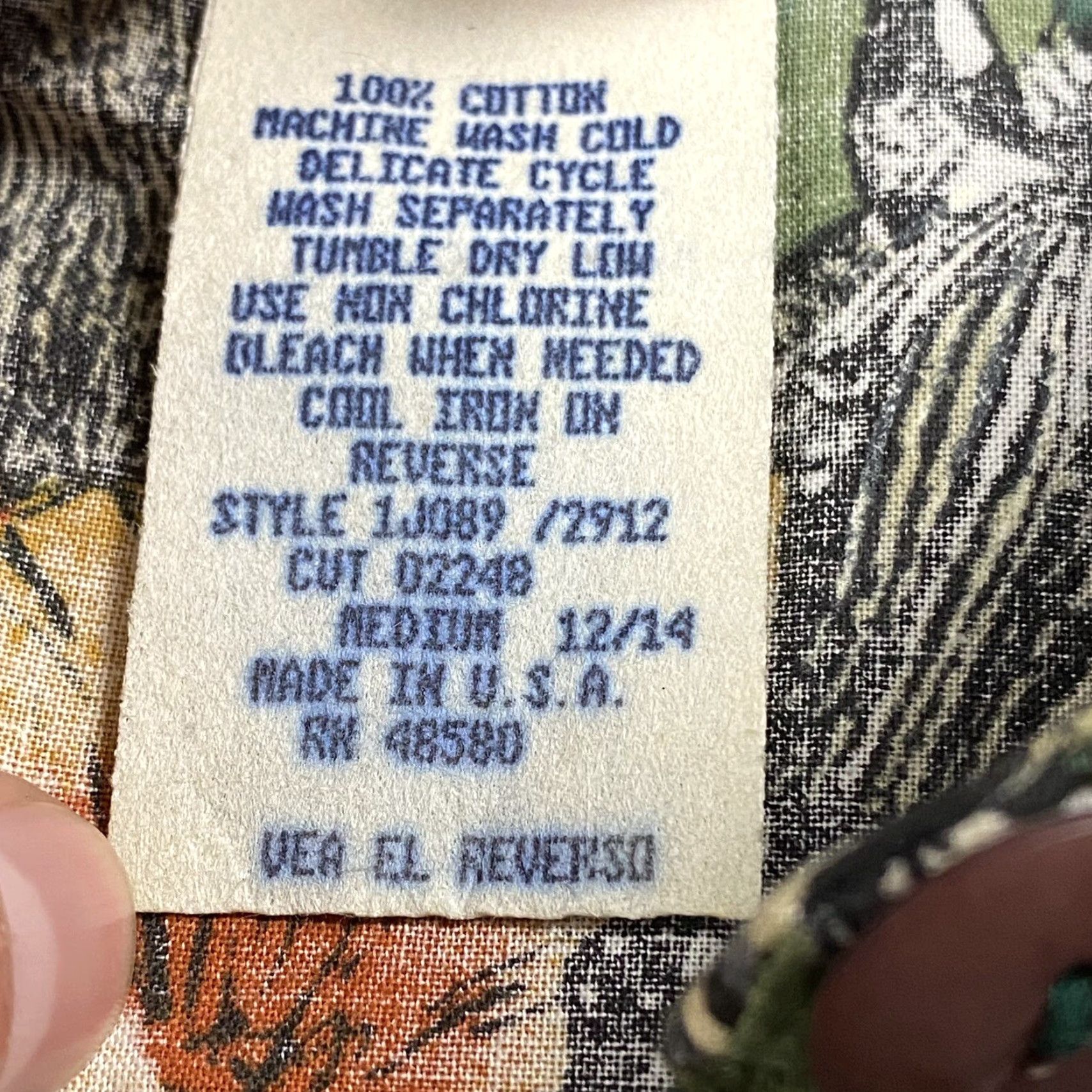 Vintage Vintage 1990s Hawaiian Print Green Floral Tiger Animal Blouse Shirt Womens Medium Retro Casual Size M / US 6-8 / IT 42-44 - 5 Thumbnail