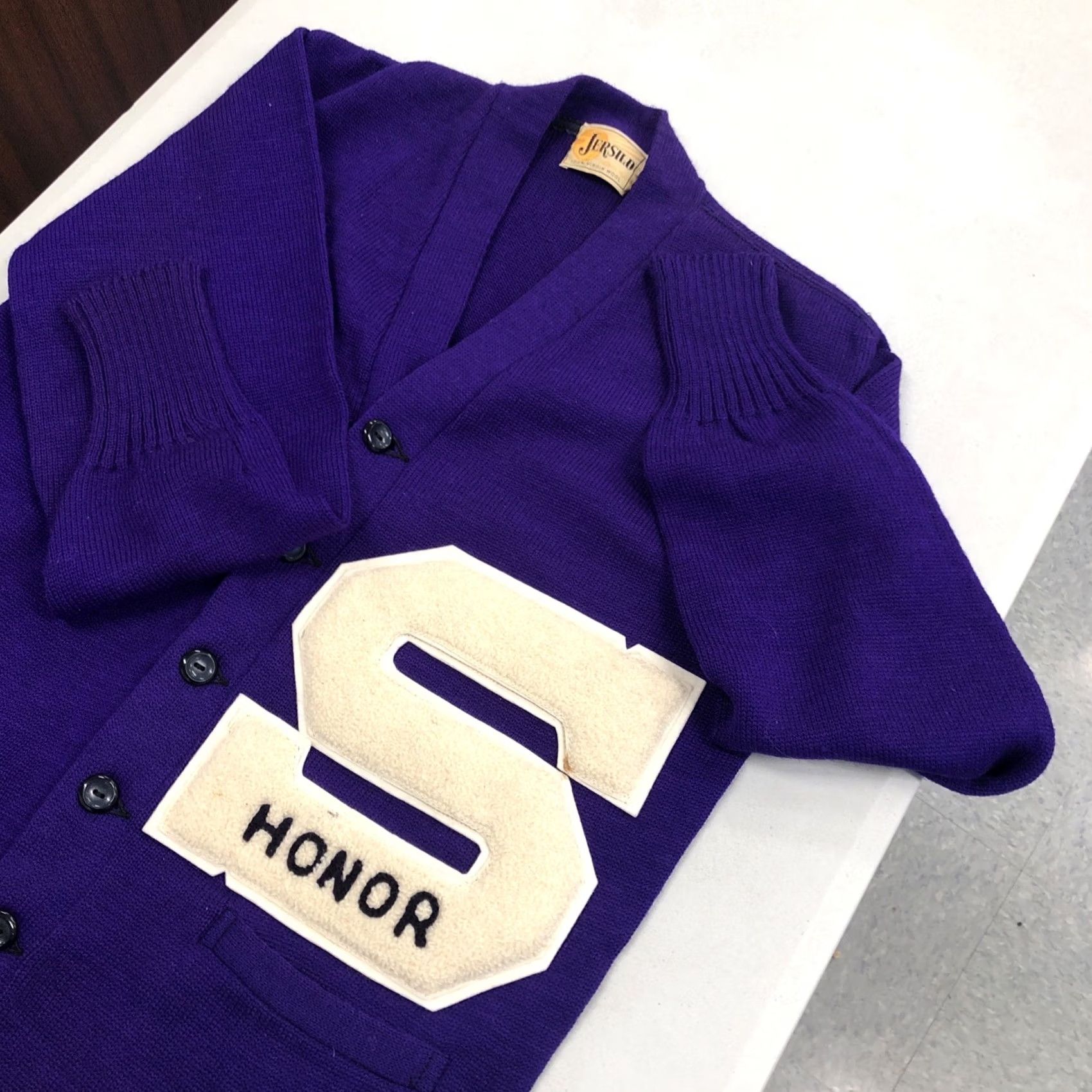 Vintage VINTAGE Letterman Sweater Wool 1940s Purple With White Letter Jersild Sz Med Shirt Mens Size US M / EU 48-50 / 2 - 2 Thumbnail