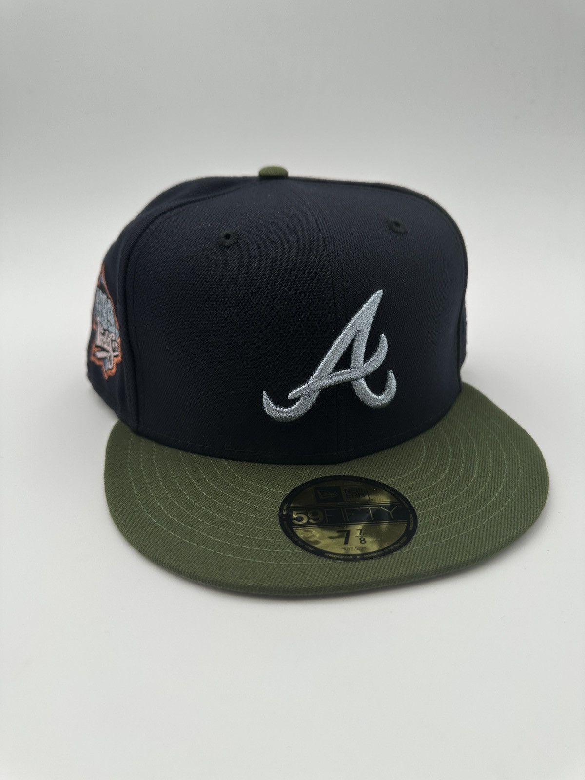 New Era Atlanta Braves Fitted 1999 World Series Patch Size ONE SIZE - 1 Thumbnail