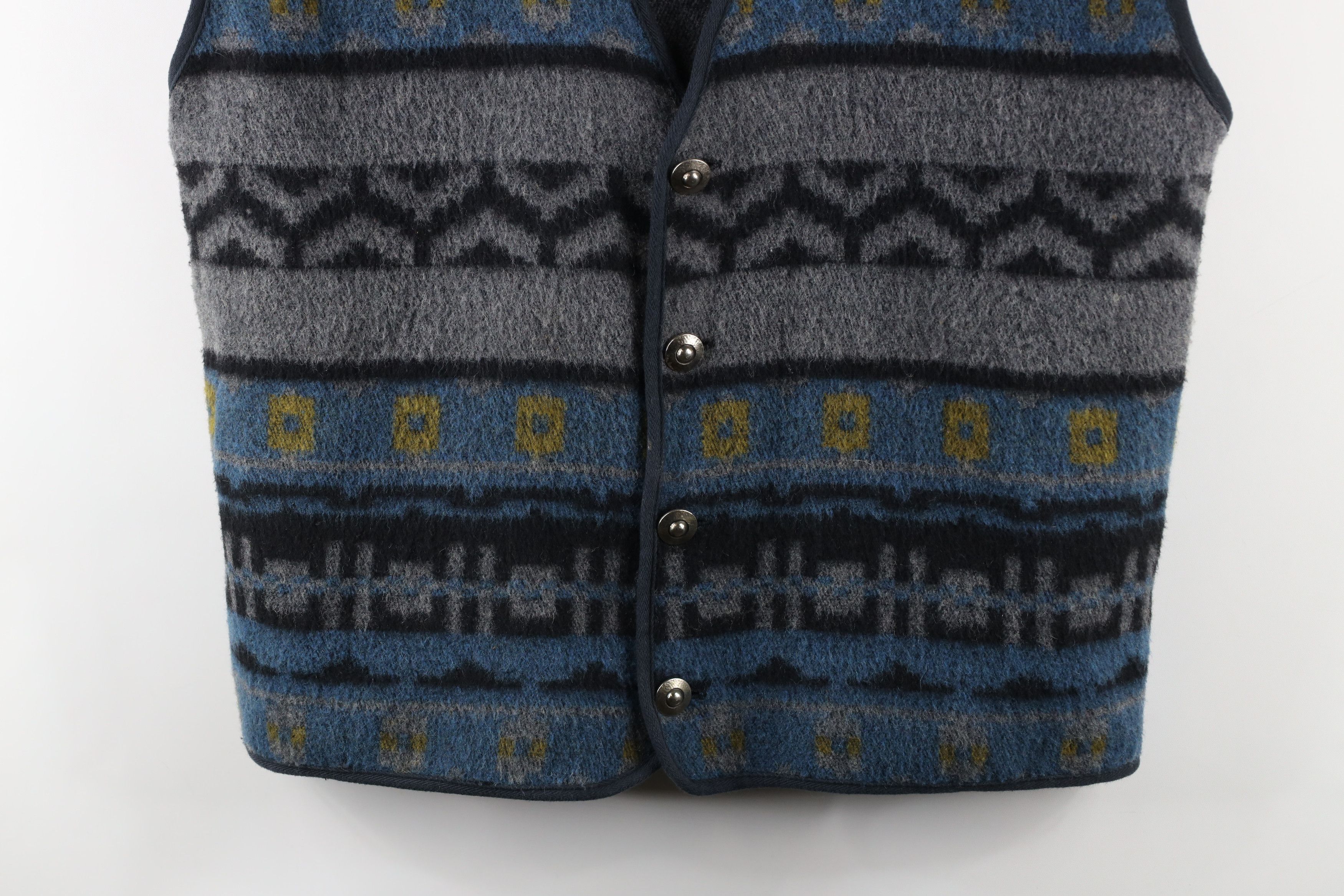 Vintage Vintage 90s Streetwear Blanket Wool Blend Button Vest Jacket Size US XXL / EU 58 / 5 - 3 Thumbnail