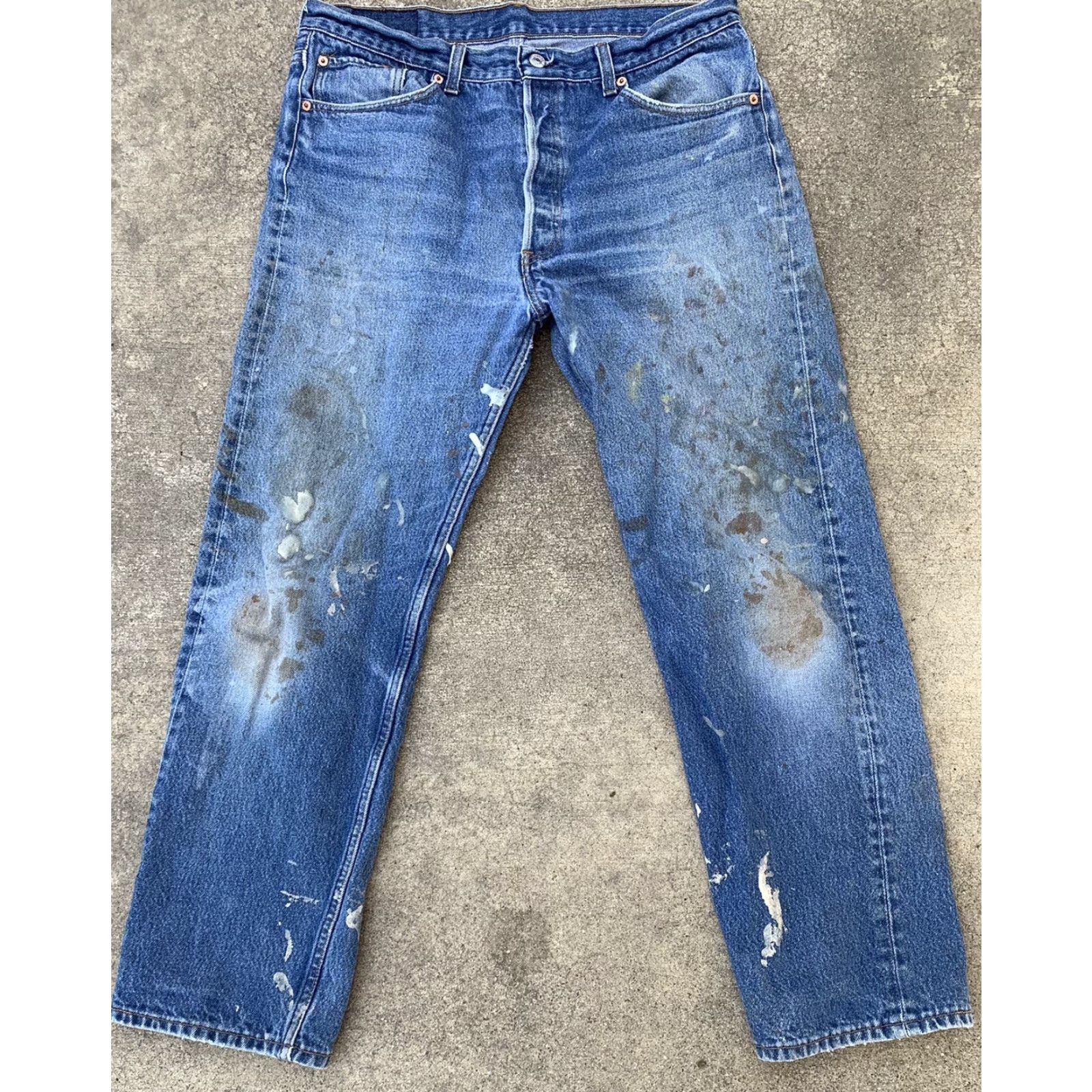 Levi's VINTAGE Levi's 501 Jeans Men's Jeans 38 W 32 L 32 Blue 5-Pocket Denim Button Fly See Pics California USA 501xx 1960s 70s 80s Distressed Vintage Size US 38 / EU 54 - 5 Thumbnail