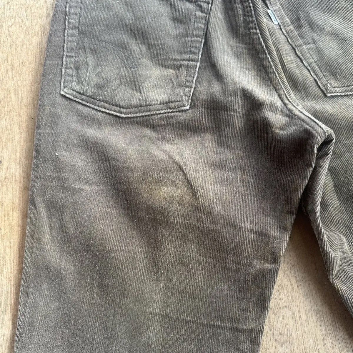 Levi's 90’s Vintage Levi’s 517 FLARE/BOOTCUT Corduroy Madein Japan Size US 31 - 21 Thumbnail