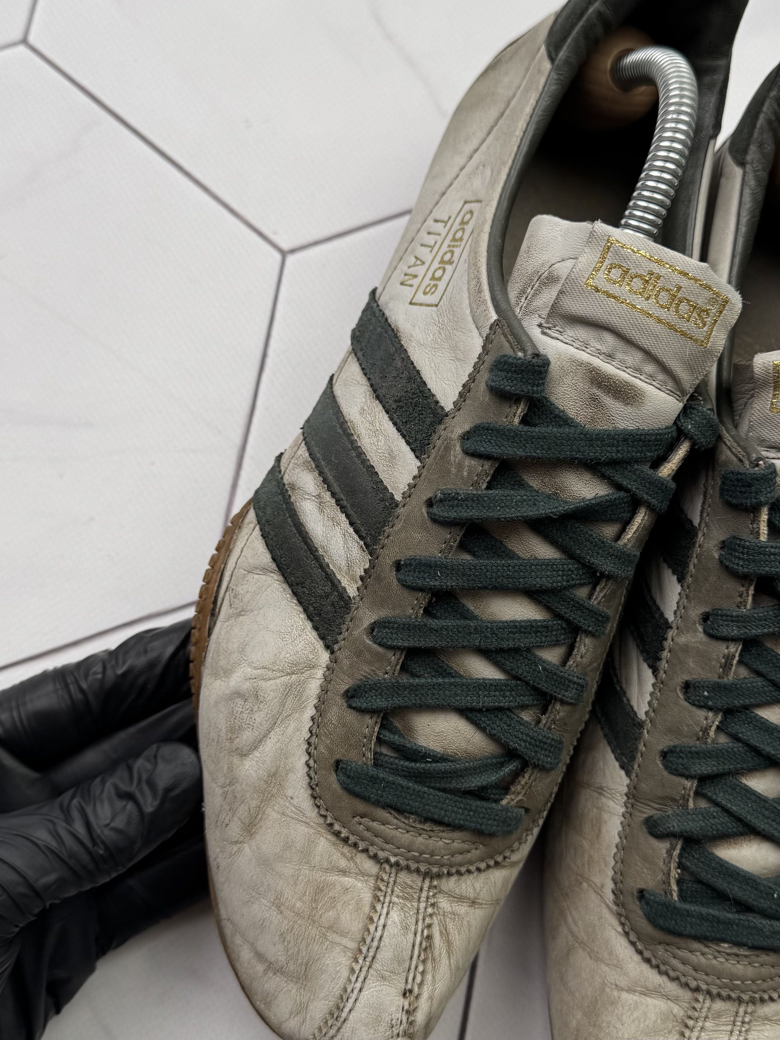 Adidas Adidas Titan Vintage Sneakers (B256) Size US 9.5 / EU 42-43 - 9 Thumbnail