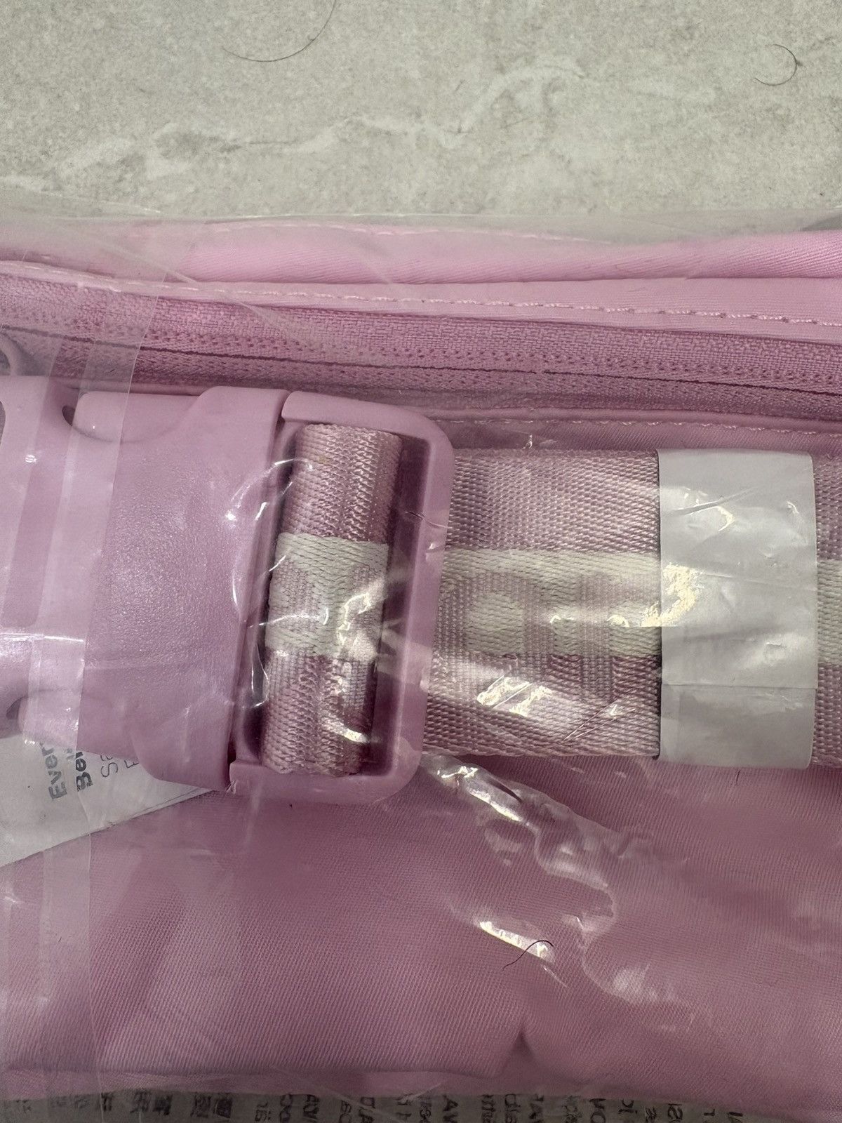 Lululemon Lululemon Everywhere Belt Bag Wordmark 1L in Pink White Size ONE SIZE - 7 Thumbnail