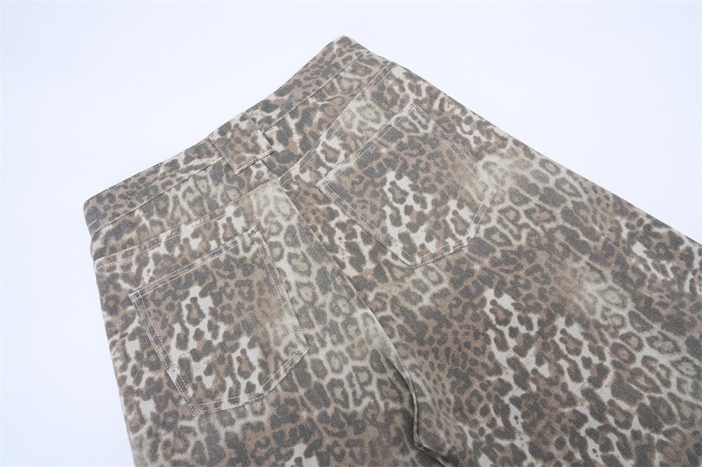 Jean Men's punk loose wide-leg vintage leopard scimitar jeans Size US 32 / EU 48 - 4 Thumbnail