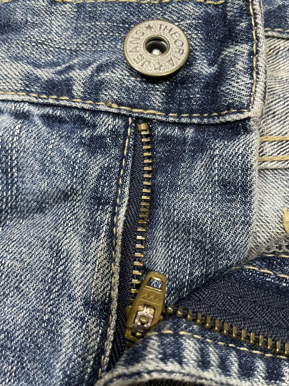 Japanese Brand Vintage Theoria faded distressed straight cut denim jeans Size US 33 - 7 Thumbnail