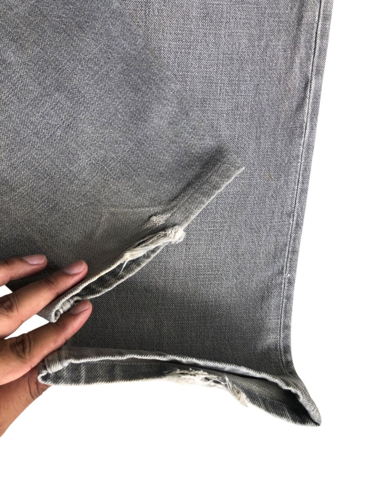 Helmut Lang Helmut Lang Classic Denim Classic Cut Distressed Jeans Size US 30 / EU 46 - 17 Thumbnail
