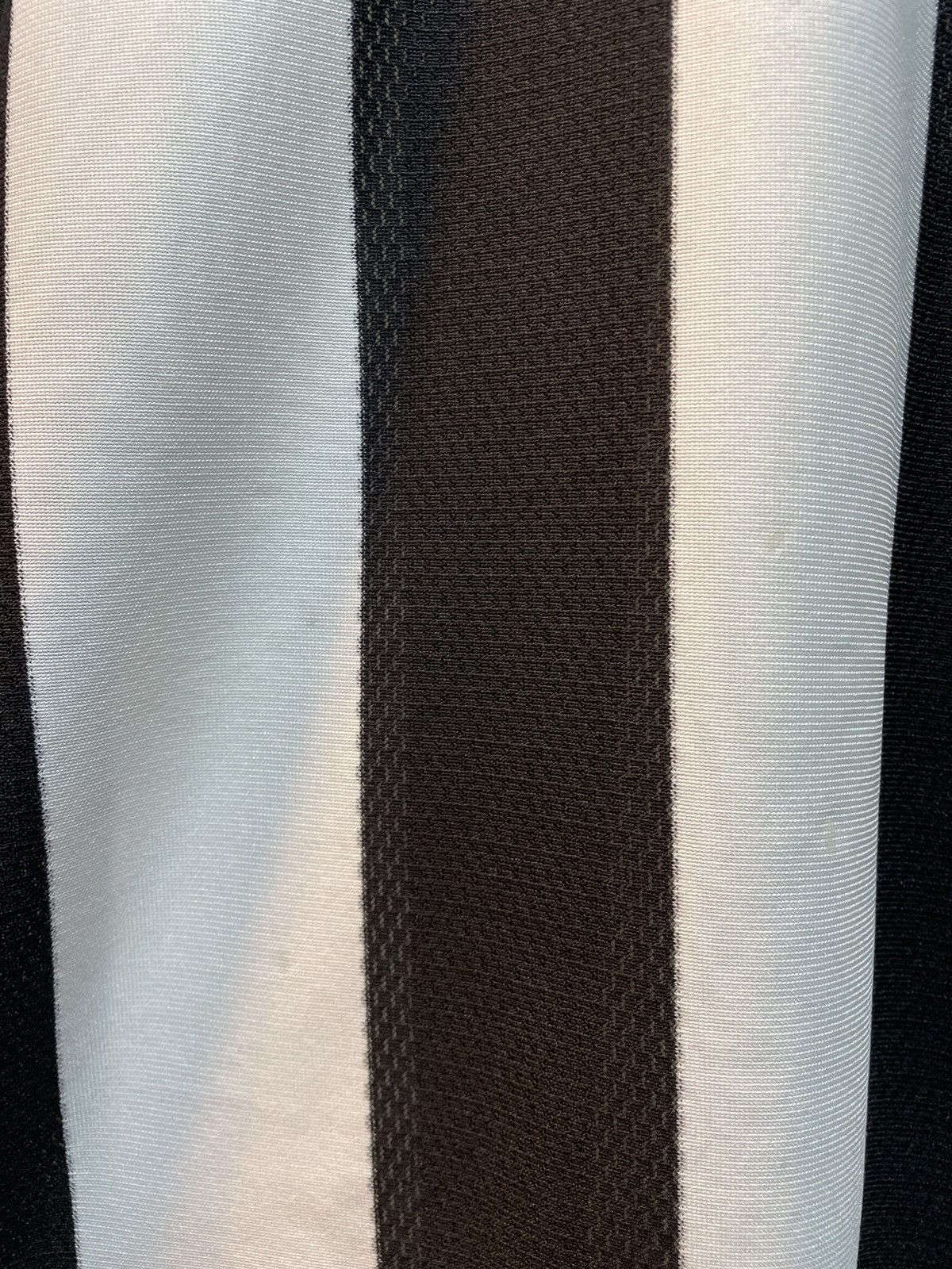 Adidas Vintage 2004-2005 Newcastle FC Home Kit Size US L / EU 52-54 / 3 - 12 Thumbnail