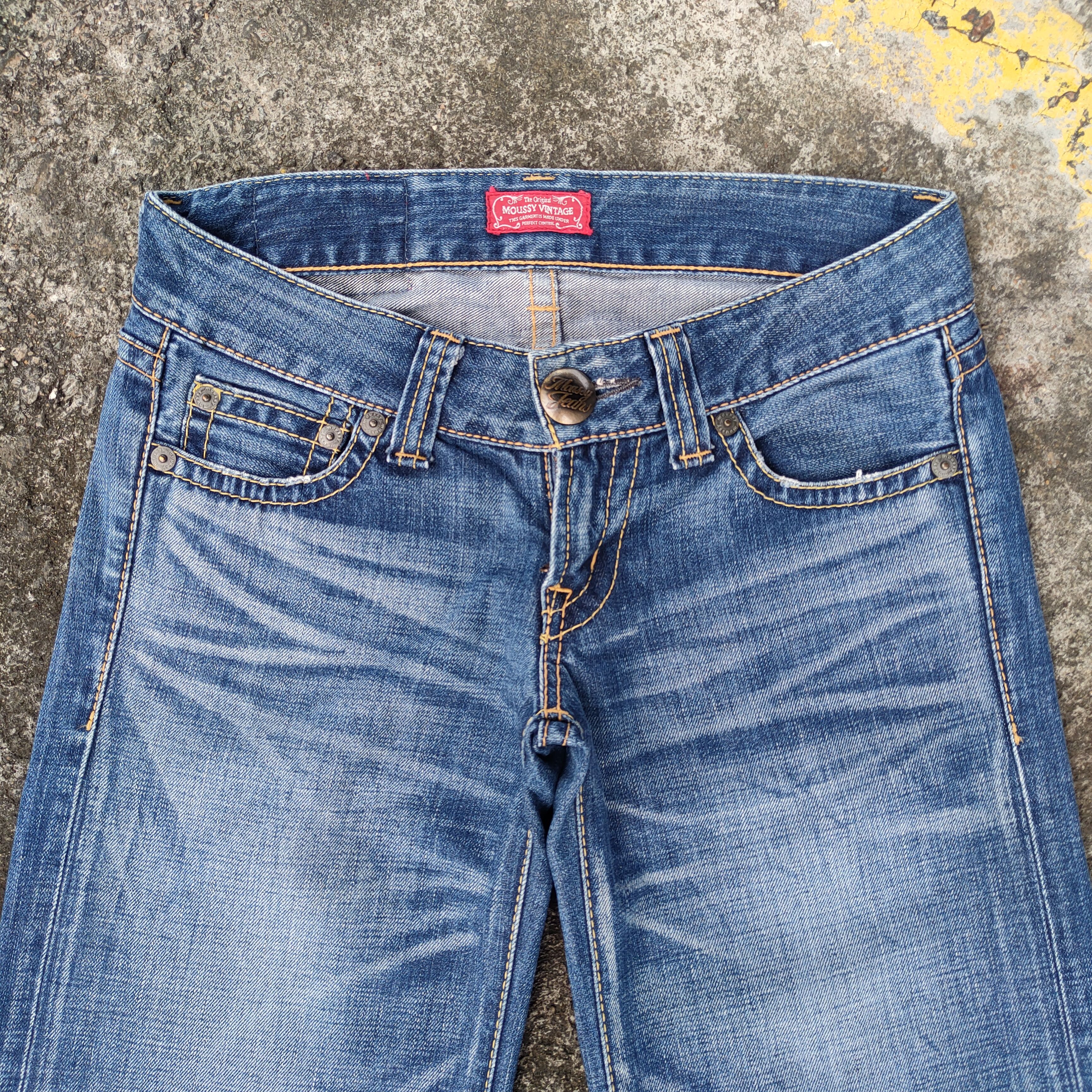 MOUSSY VINTAGE MOUSSY FLARE LOWRISE FADED JEANS DENIM PANTS Size US 30 / EU 46 - 2 Thumbnail