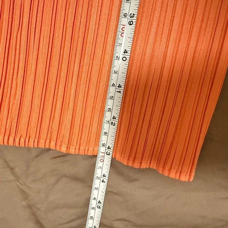 Issey Miyake Issey Miyake size:3 Pinkish-orange pleated dress Size S / US 4 / IT 40 - 6 Thumbnail