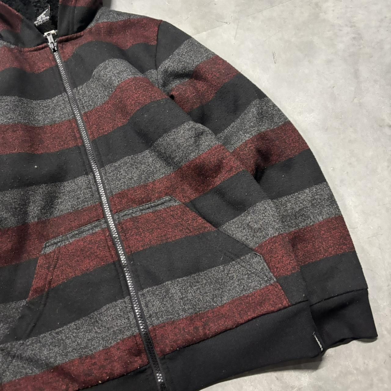 Japanese Brand × Vintage Crazy Vintage Y2K/2000s Grunge Striped Emo Skater Sherpa Lined Zip Up Hoodie! Size S / US 4 / IT 40 - 4 Thumbnail