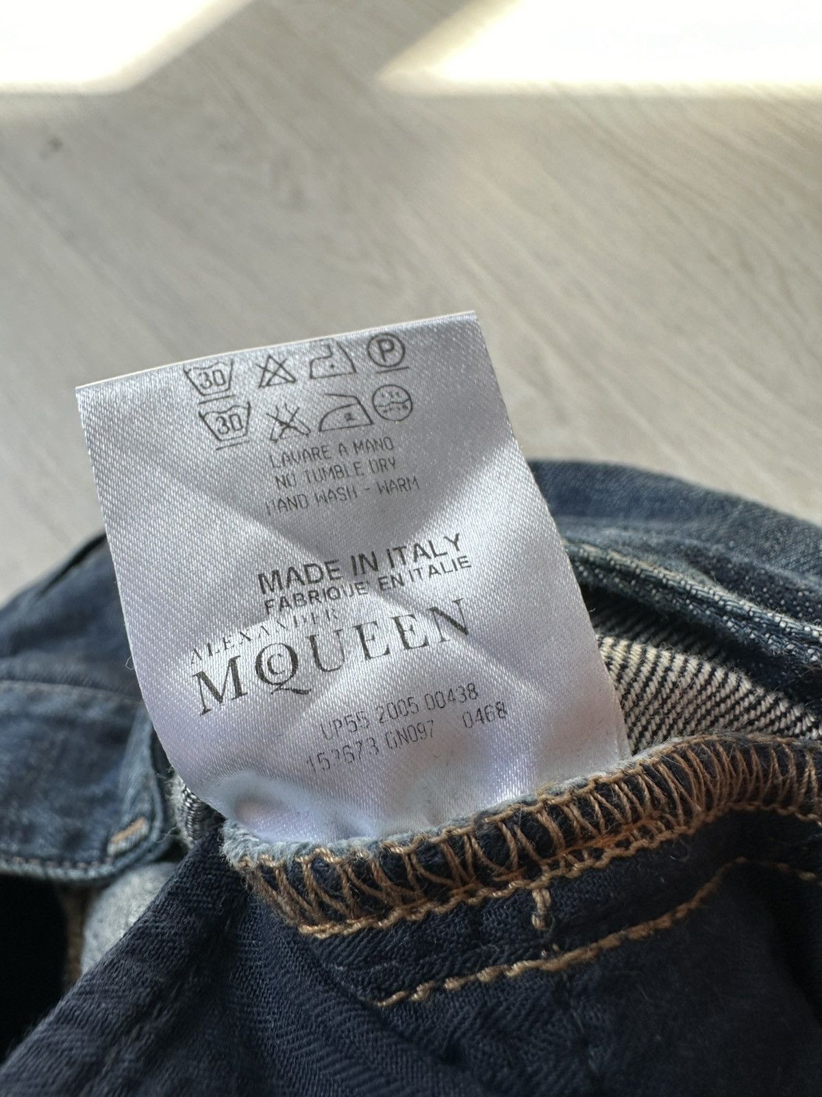 Alexander McQueen VINTAGE ALEXANDER MCQUEEN LUXURY 2000s FLARED JEANS Size 28" / US 6 / IT 42 - 9 Thumbnail