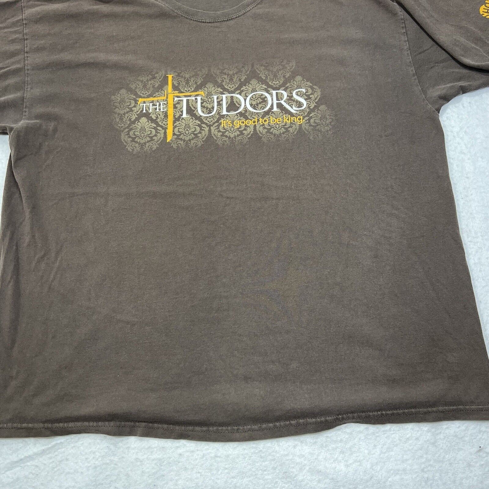 Gildan Vintage The Tudors Showtime XXL Brown Graphic T Shirt Size US XXL / EU 58 / 5 - 6 Thumbnail