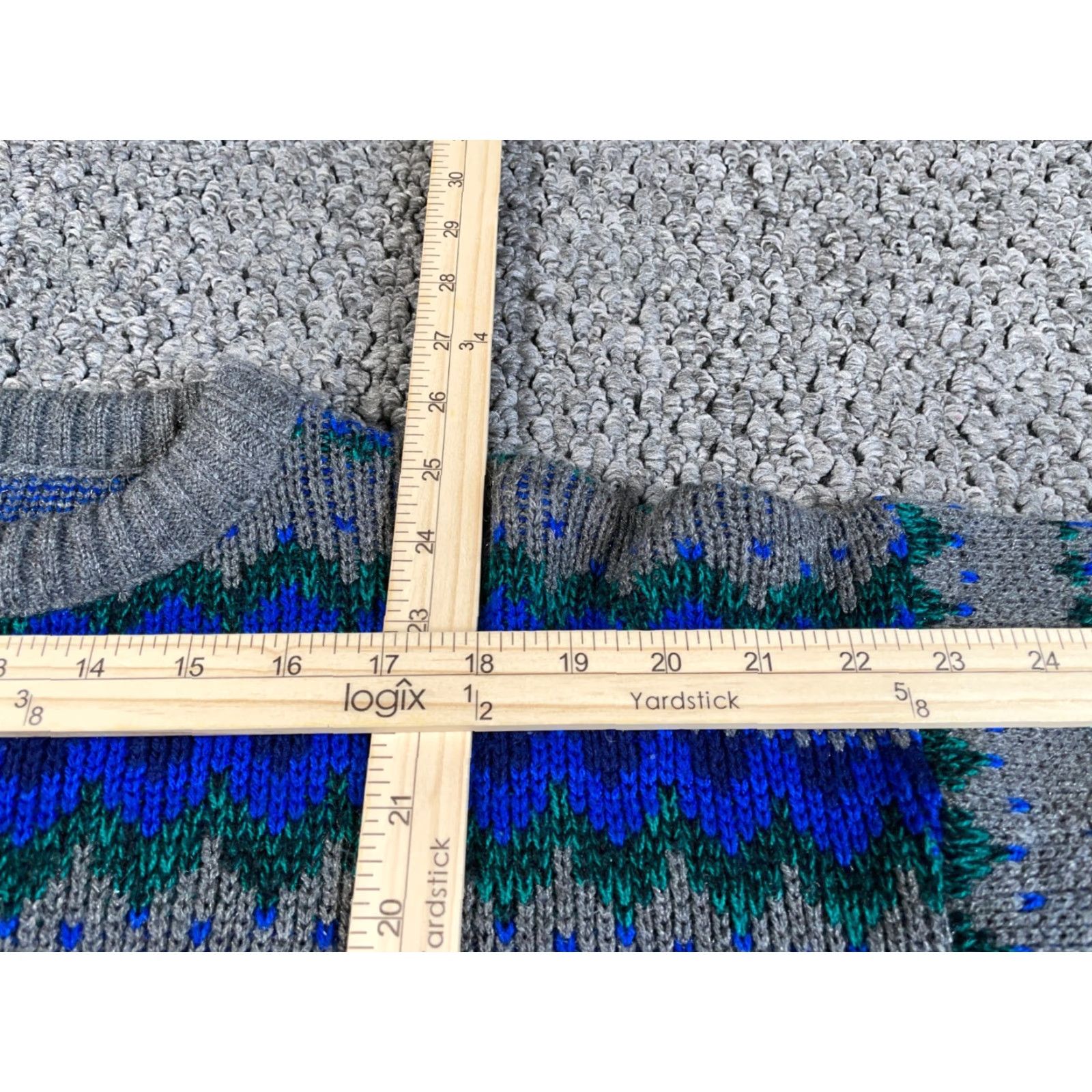 Vintage VTG 90s Geometric Pattern Sweater Adult Medium Gray Blue Chunky Knit Dad Style Size US M / EU 48-50 / 2 - 6 Thumbnail