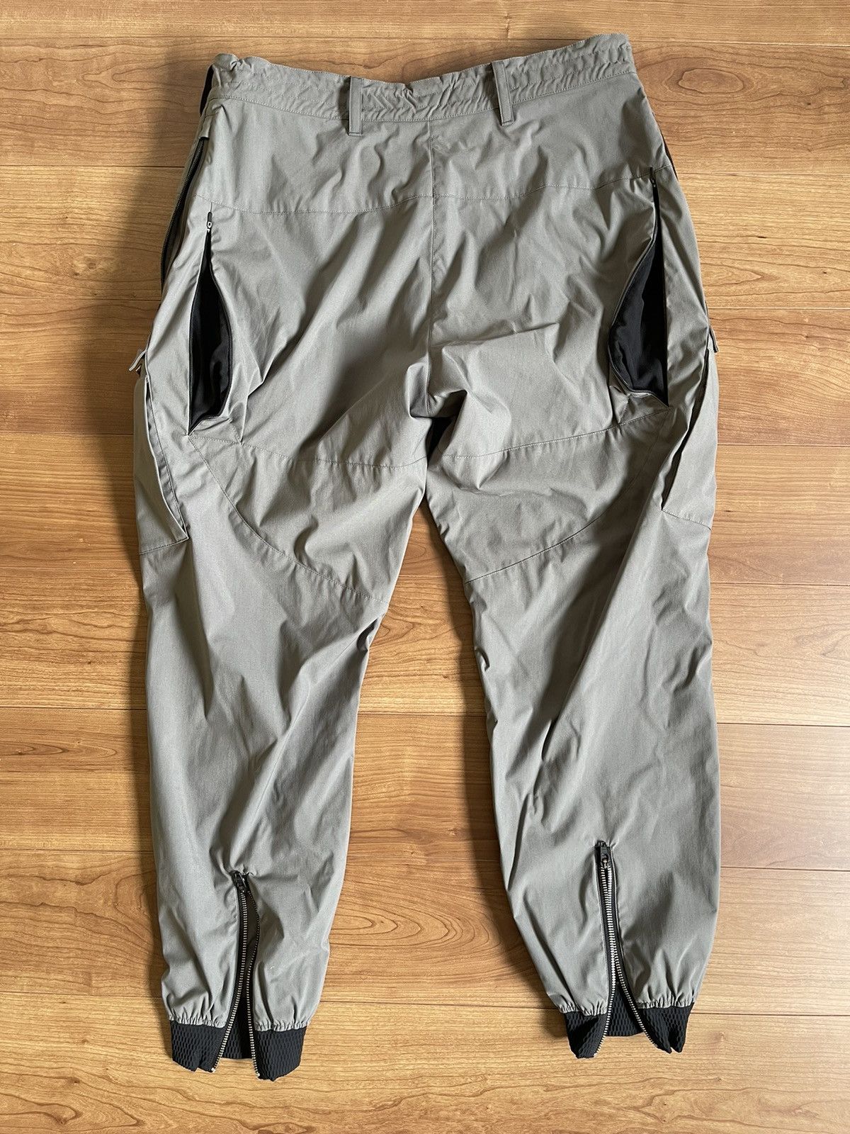 Acronym P38-E 1.1.1 Size US 34 / EU 50 - 3 Thumbnail