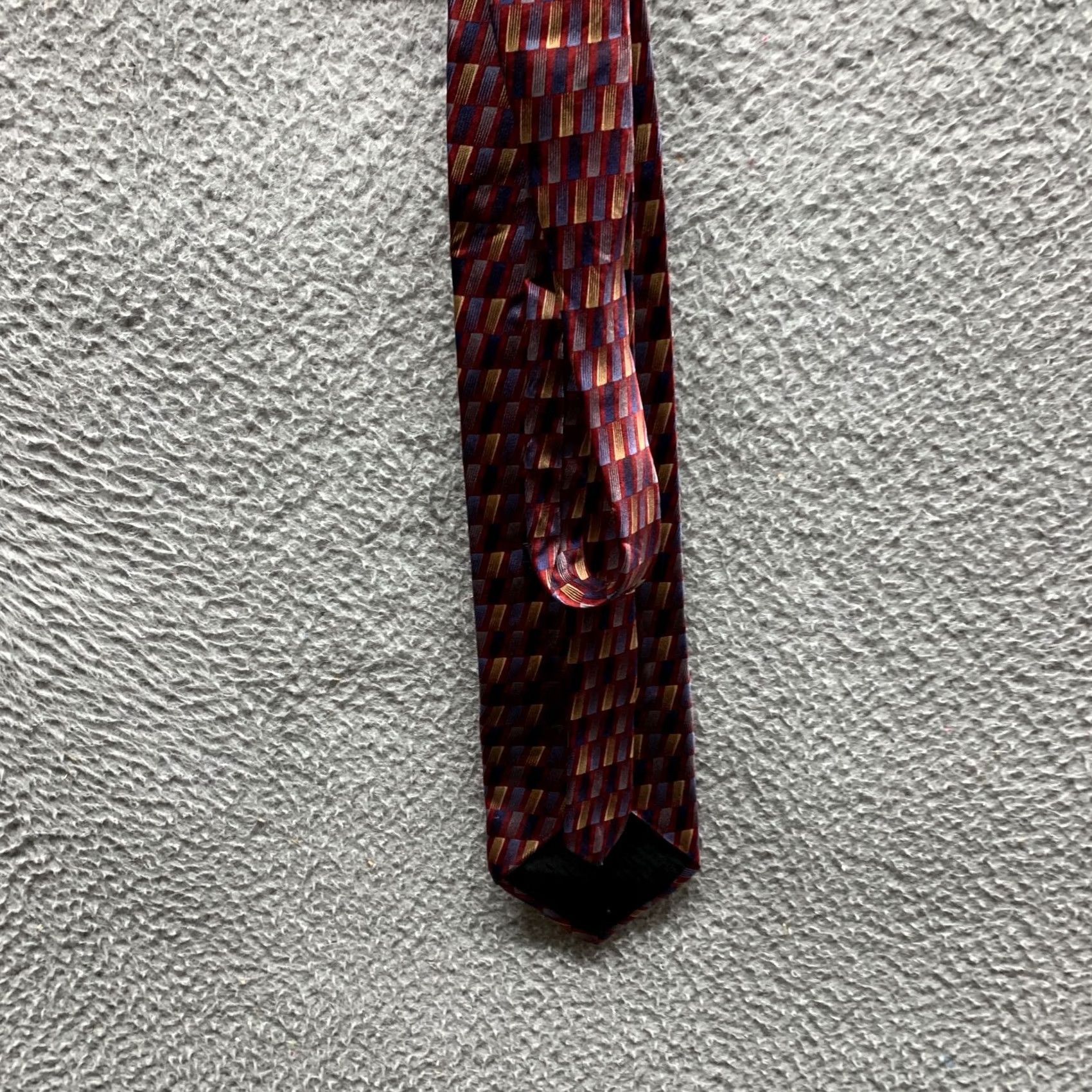 Bill Blass VINTAGE Bill Blass Tie Red Blue Mens 3.75 Inch 100% Silk Neck Made in USA Formal Size ONE SIZE - 4 Thumbnail