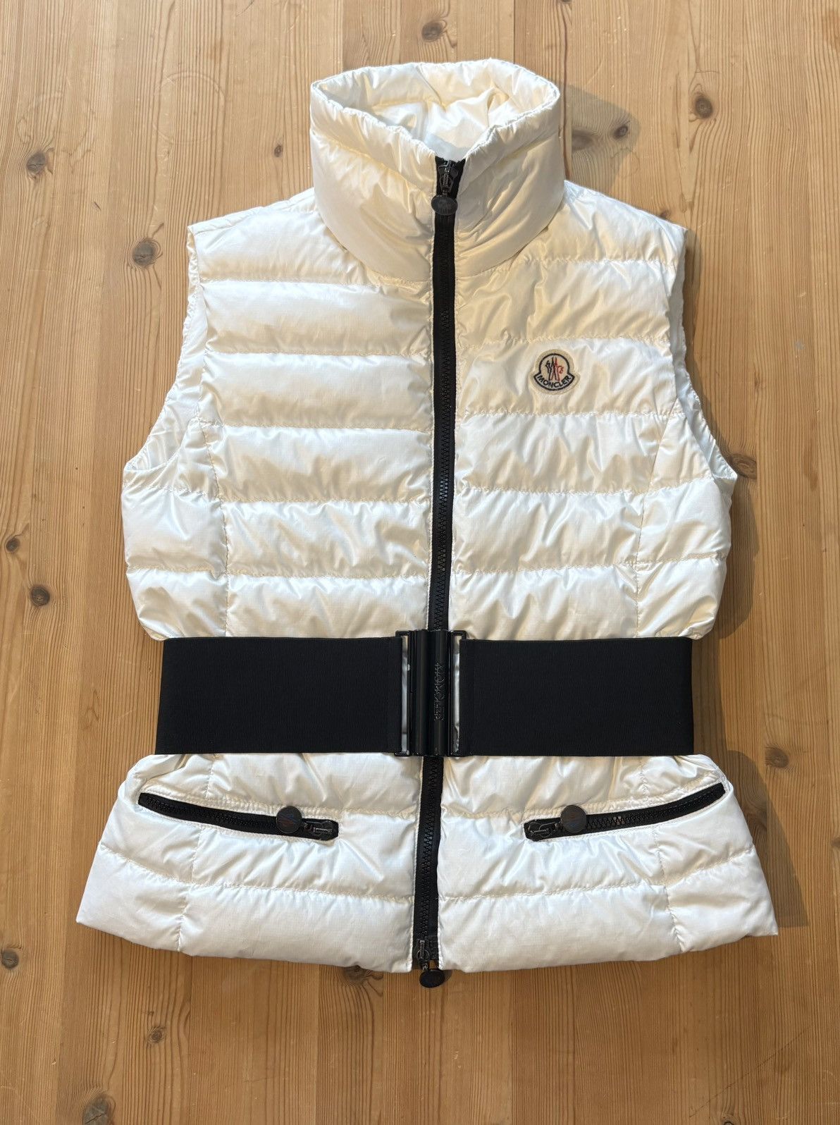 Moncler Moncler Gaelle Gilet Size S / US 4 / IT 40 - 2 Thumbnail