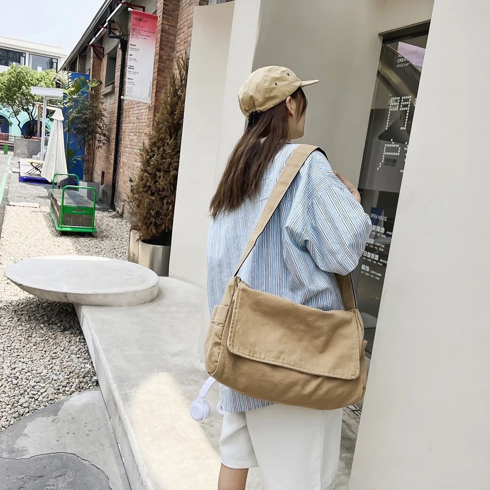 Japanese Brand Khaki Shoulder Bag Size ONE SIZE - 2 Thumbnail