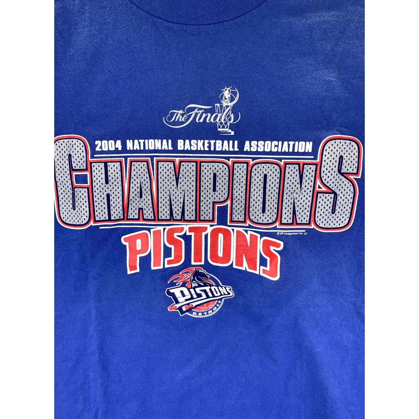 NBA VINTAGE NBA USA-11237 Detroit Pistons 2004 Champions Y2K Blue Graphic T Shirt L Mens Cap City USA-11237 Size US L / EU 52-54 / 3 - 2 Thumbnail