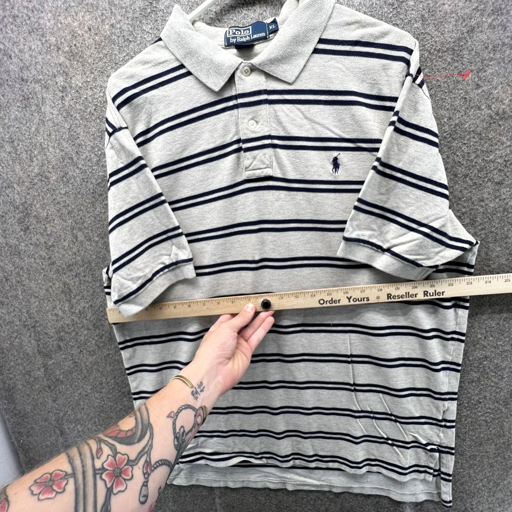 Polo Ralph Lauren VINTAGE Polo by Ralph Lauren Polo Shirt Mens XL Gray Stripe Pony Pique Cotton Polo by Ralph Lauren Shirt Mens XL Gray Stripe Pony Logo Cap Sleeve? Size US XL / EU 56 / 4 - 4 Thumbnail