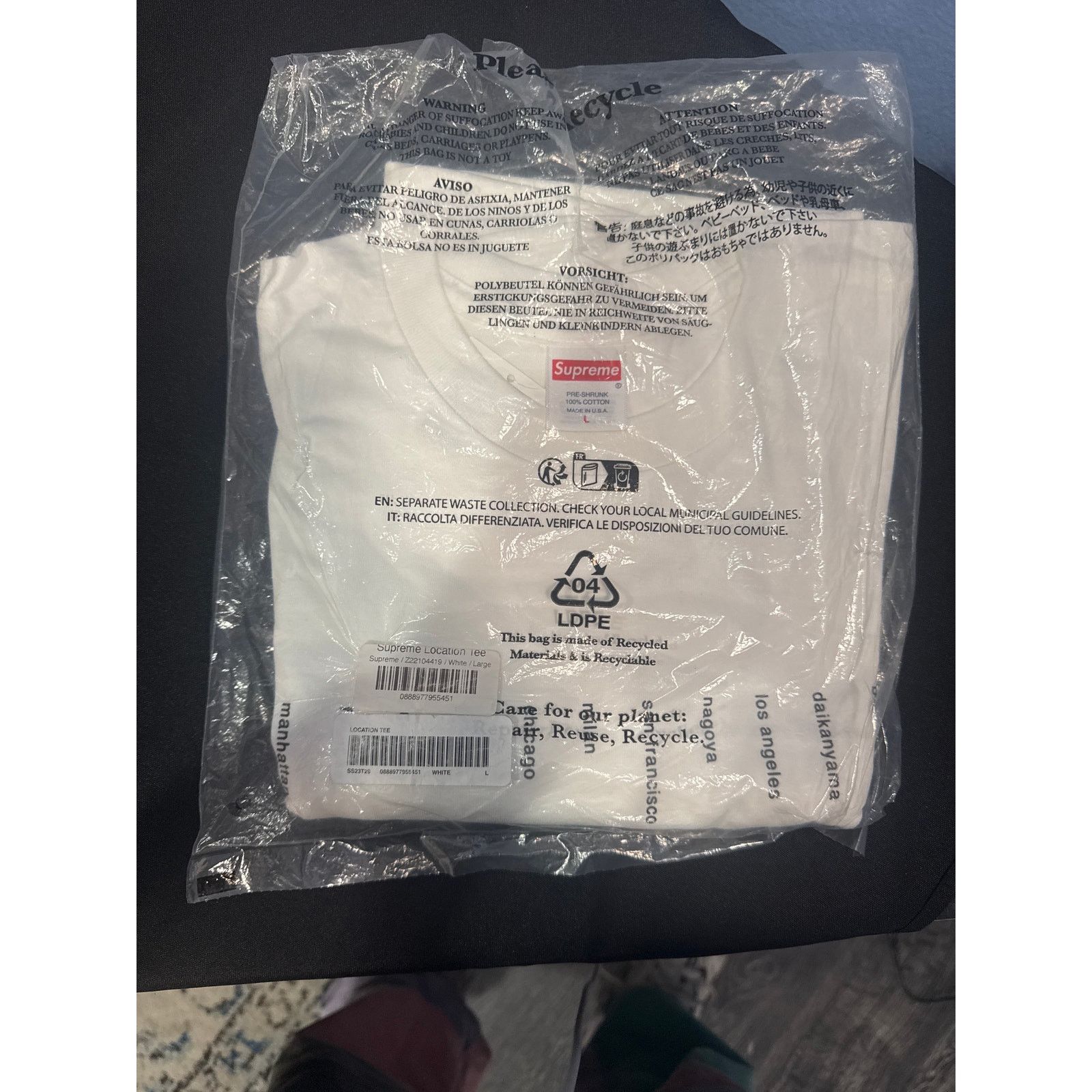 Supreme SUPREME TEE LOCATIONS LARGE WHITE new in plastic Size US L / EU 52-54 / 3 - 1 Preview