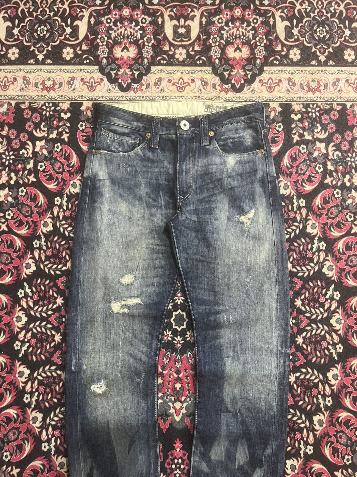 Levi's Vintage Levi’s 505 Blue Washed Distressed Slim Straight Jean Size US 30 / EU 46 - 3 Thumbnail