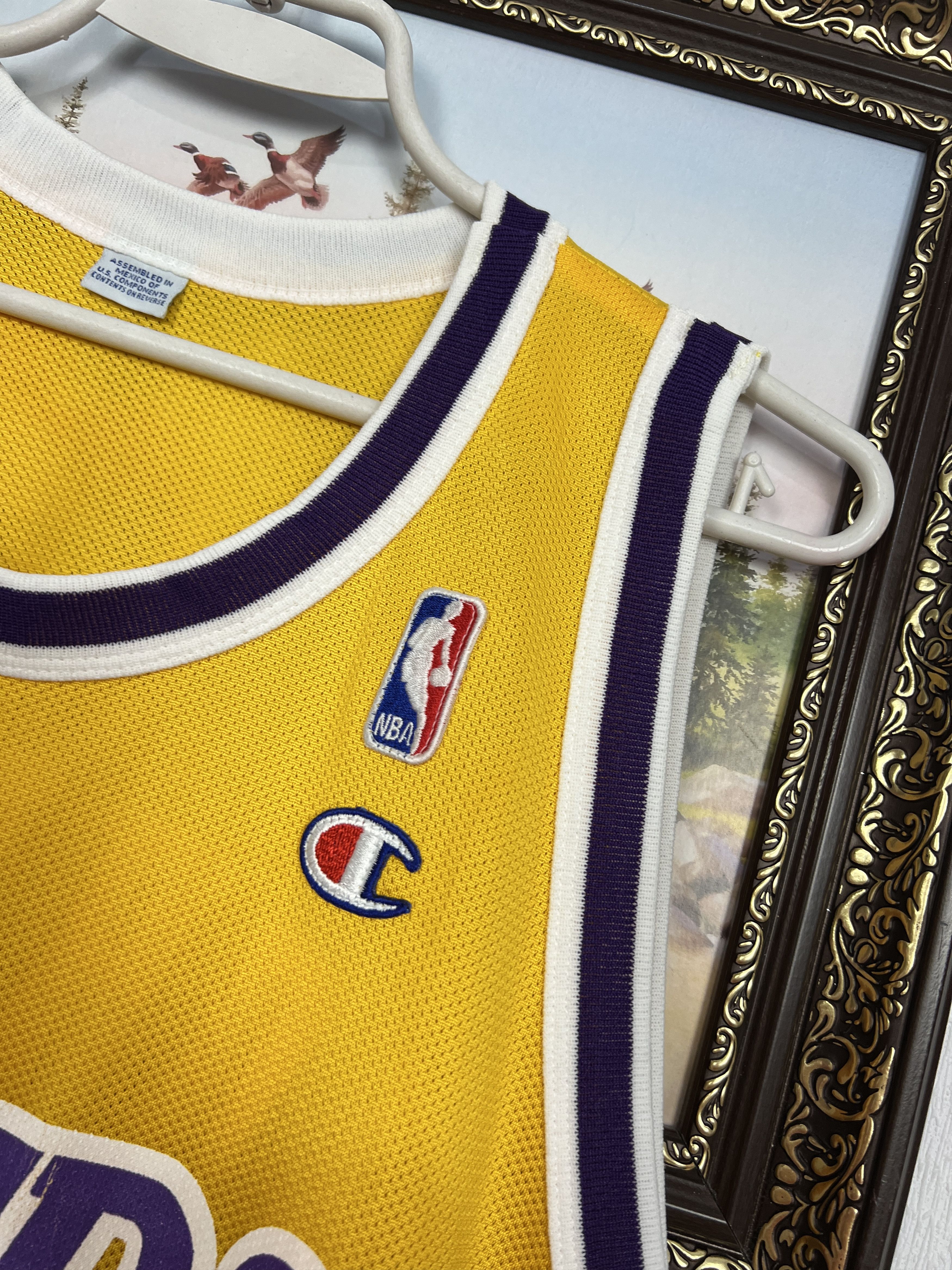 Champion Vintage 90's Los Angeles Lakers Johnson NBA Jersey Shirt Size US XL / EU 56 / 4 - 4 Thumbnail