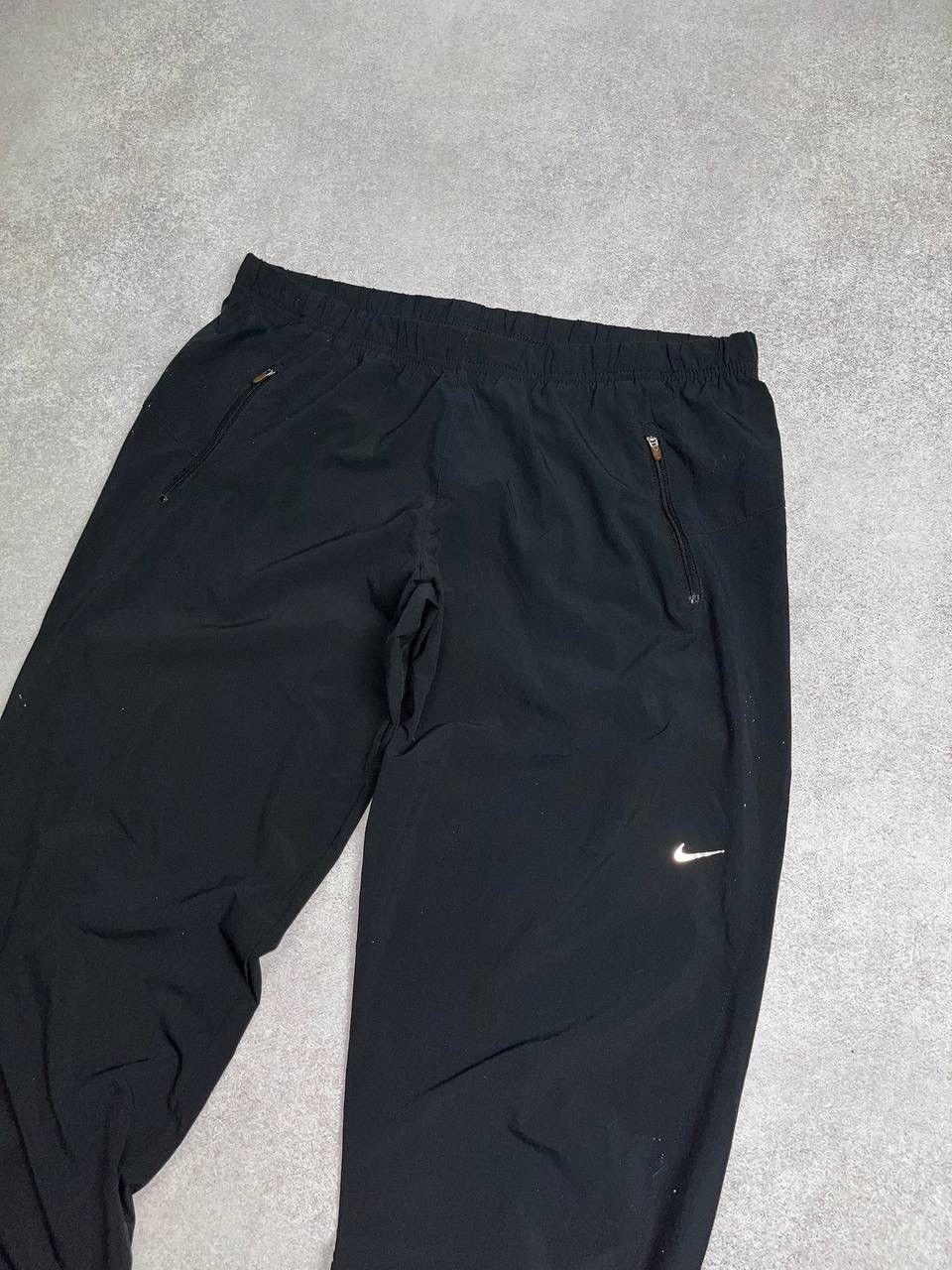 Nike × Vintage Vintage Nike Swoosh Baggy Nylon Trackpants L Size US 34 / EU 50 - 6 Thumbnail