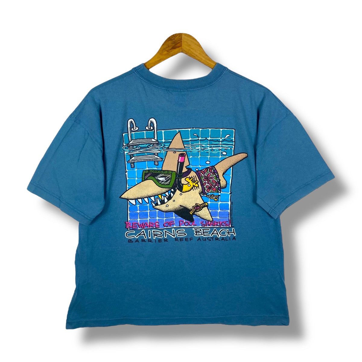 Vintage Vintage 90's BONKERS CLOTHING Cairns Beach Graphic Tee Shirt Size US M / EU 48-50 / 2 - 1 Thumbnail