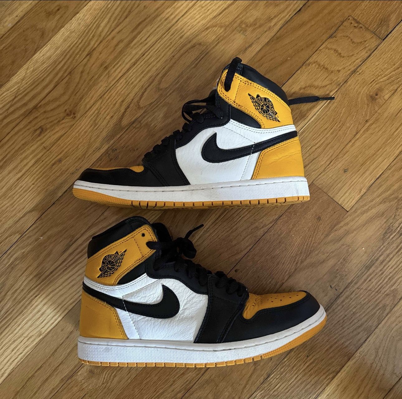 Jordan Brand Jordan 1 high taxi yellow Size US 8 / EU 41 - 2 Thumbnail