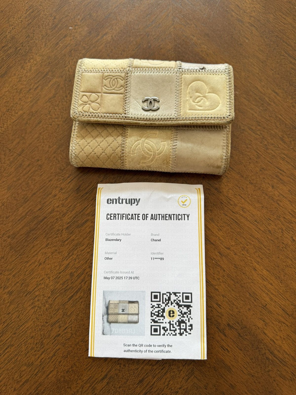 Chanel CHANEL Ostrich Patchwork Leather Wallet Size ONE SIZE - 1 Thumbnail