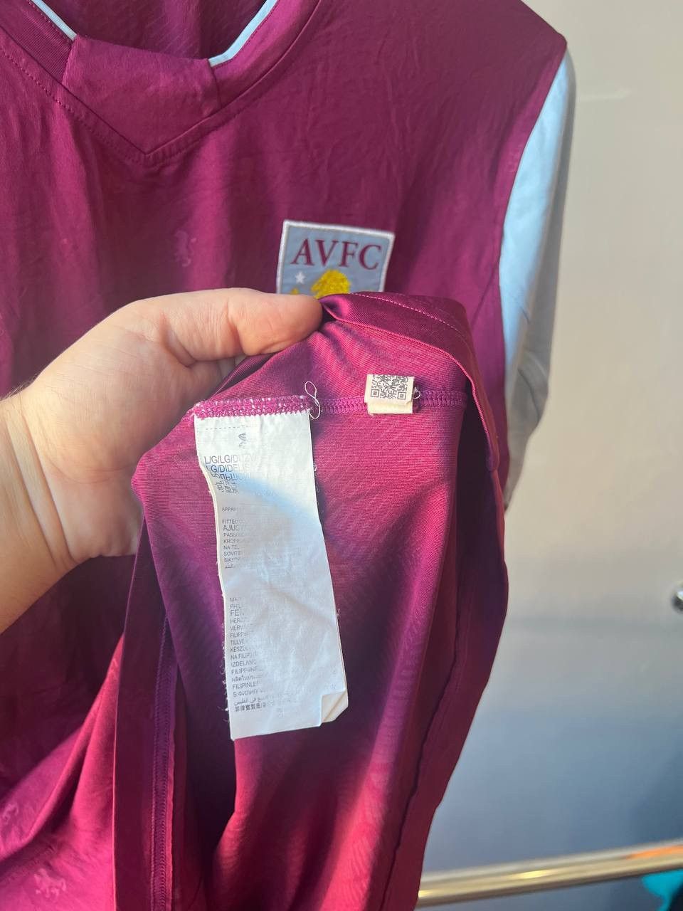 Under Armour 2017/18 ASTON VILLA HOME SOCCER JERSEY FOOTBALL SHIRT SIZE L Size US L / EU 52-54 / 3 - 7 Thumbnail