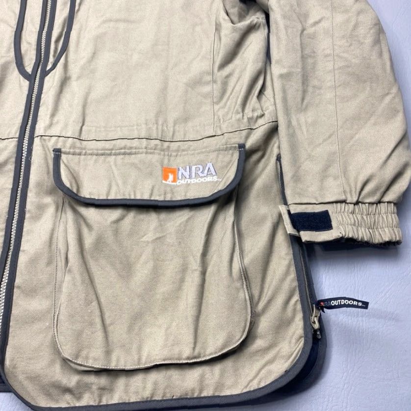 NRA Outdoors Jacket Mens Large Tan Uninsulated Range Coat Two Way Zipper Pockets