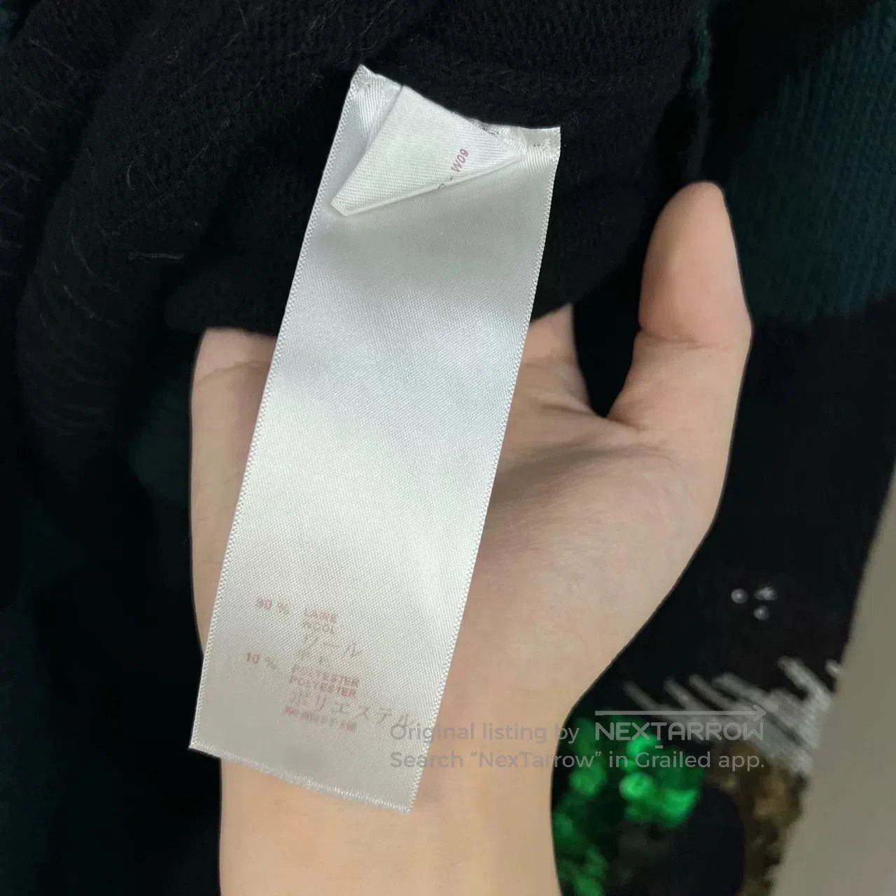 Louis Vuitton louis vuitton sequined knit sweatshirt. Size XS / US 0-2 / IT 36-38 - 5 Thumbnail