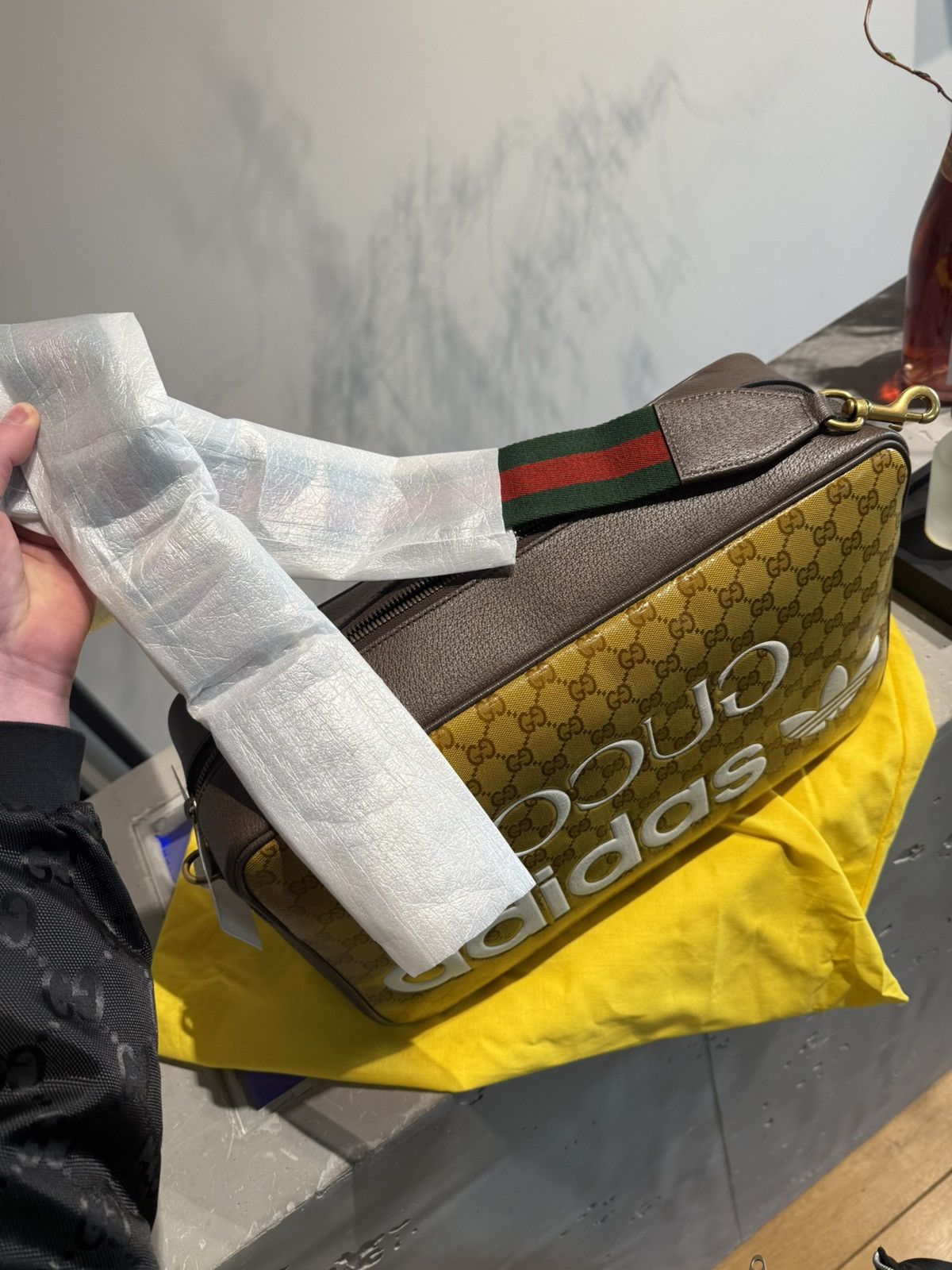 Adidas × Gucci BNWT Gucci x Adidas Large Messenger Bag Size ONE SIZE - 4 Thumbnail