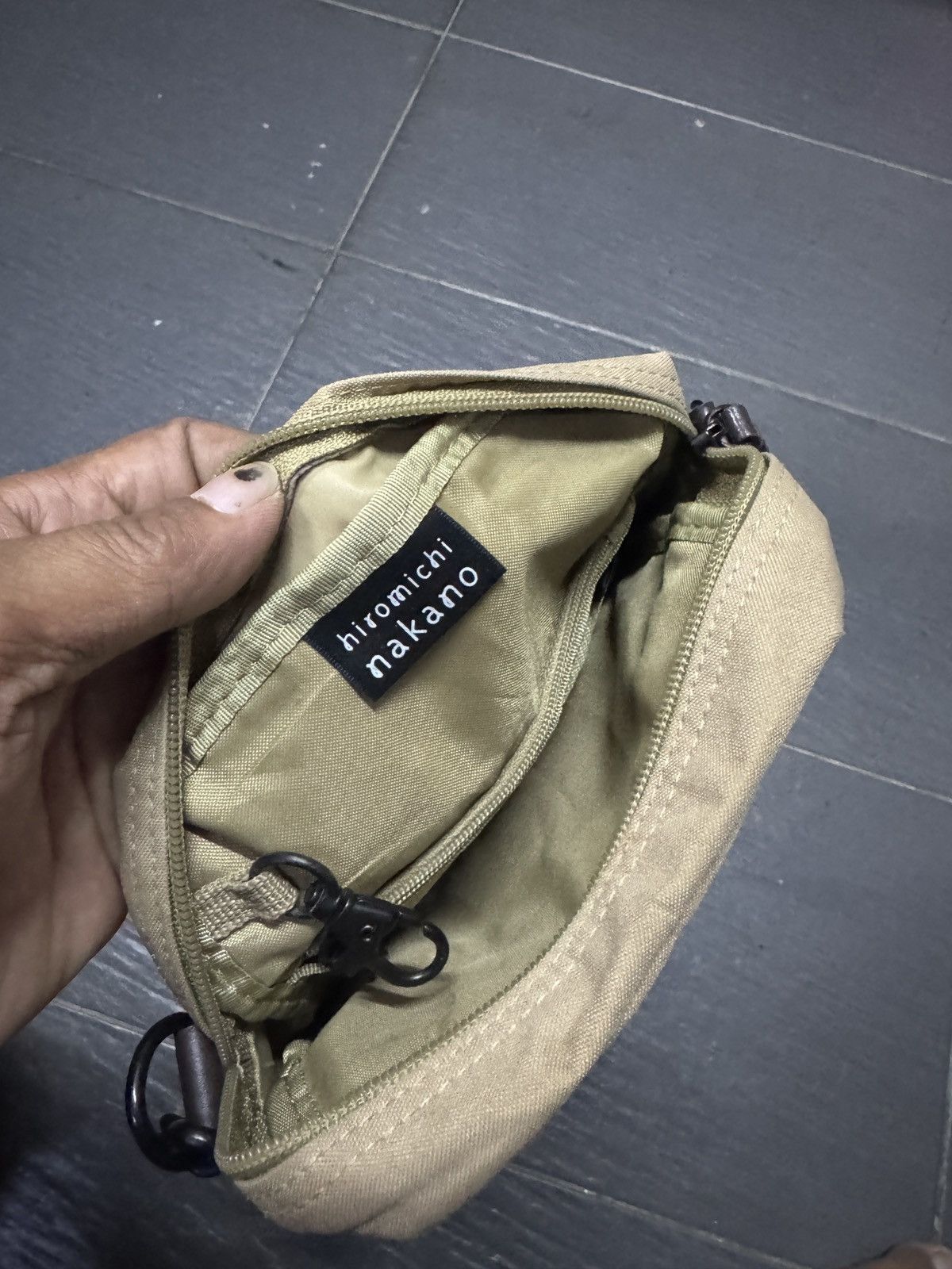 Japanese Brand Hiromichi Nakano Sling Bag Size ONE SIZE - 3 Thumbnail