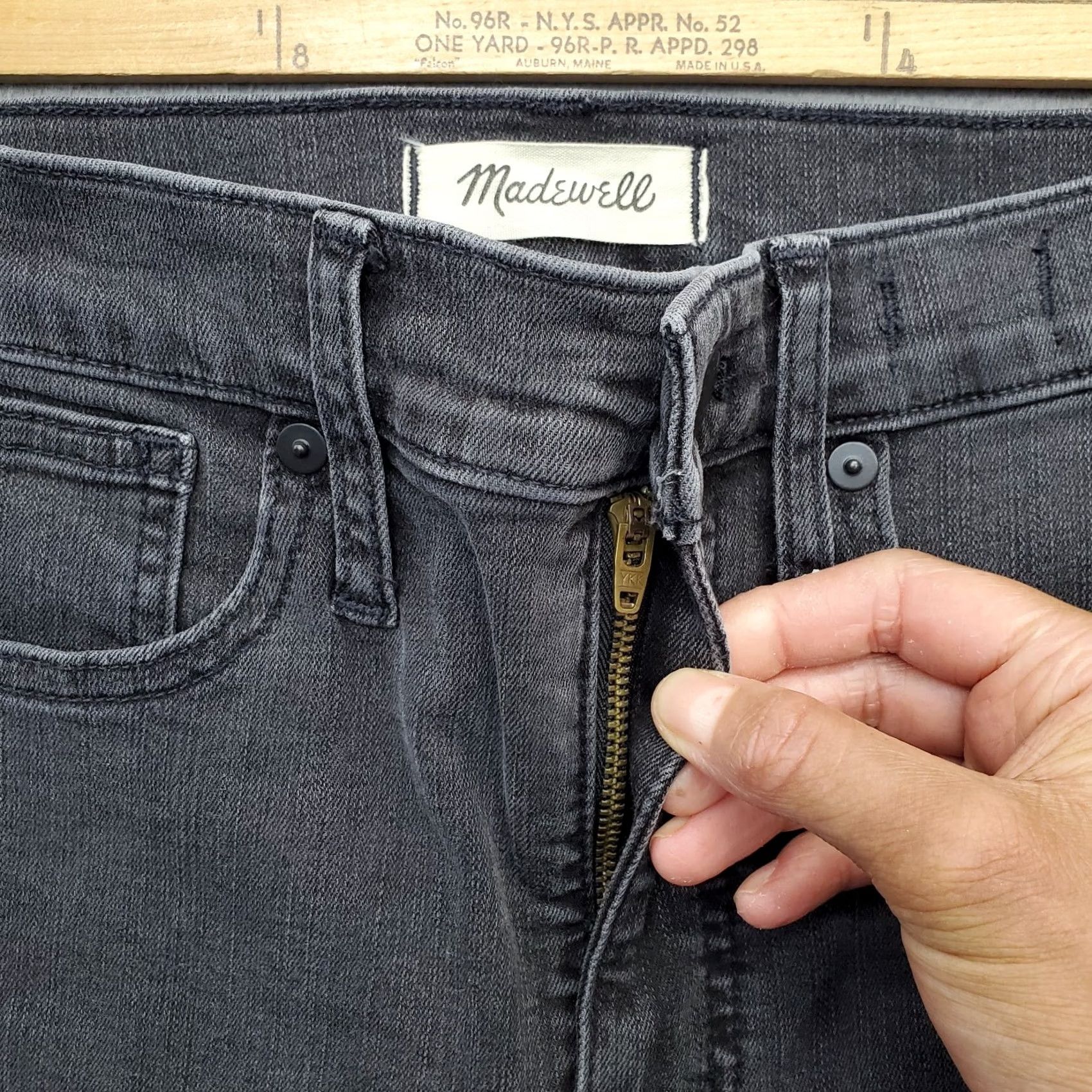 Madewell Madewell Stovepipe Jeans Womens 26 Black Denim Straight Leg Regular Fit 5-Pocket Design Size 26" / US 2 / IT 38 - 6 Thumbnail