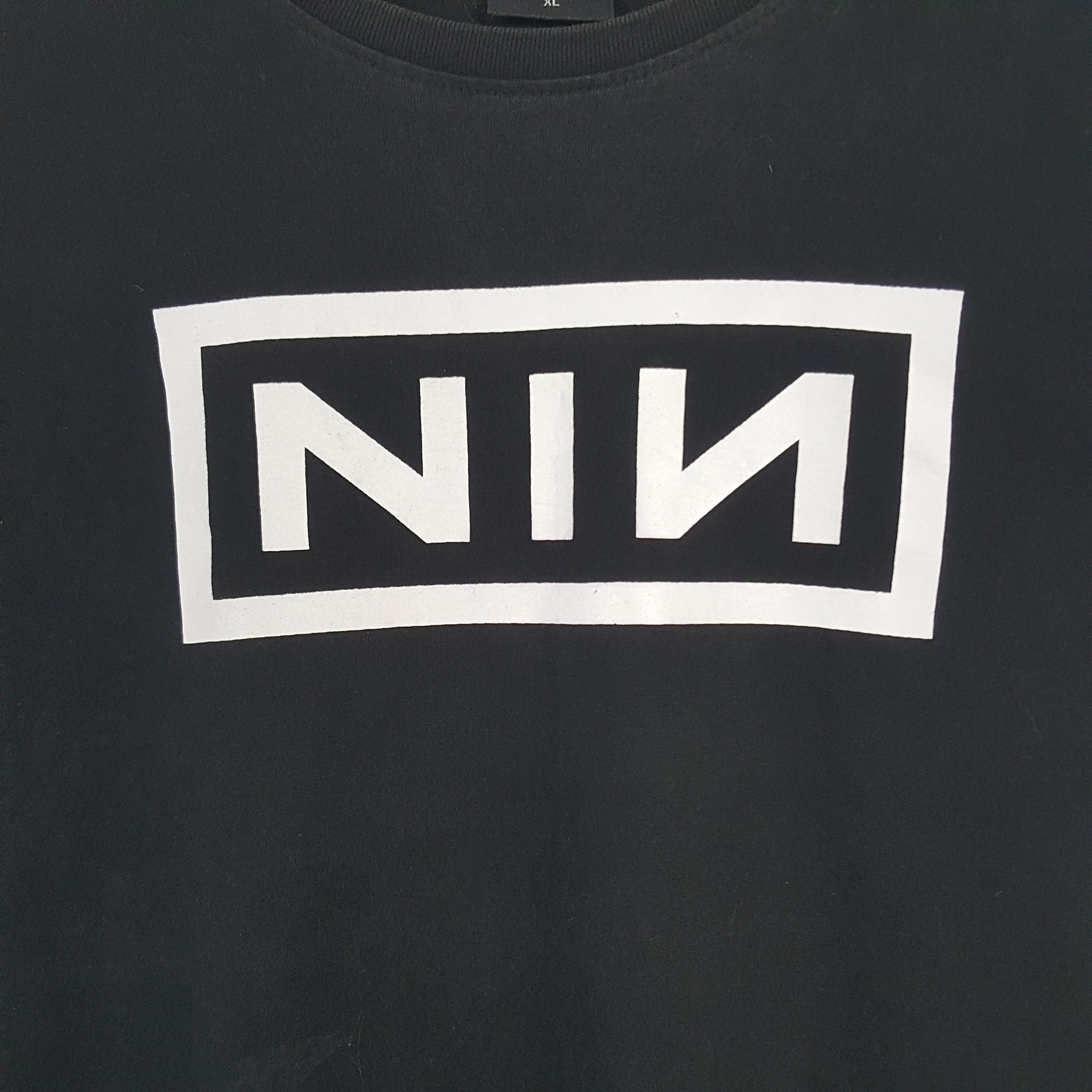 Band Tees Vintage Nine Inch Nails Rock Band Tshirt C219N60 Size US XXL / EU 58 / 5 - 2 Thumbnail