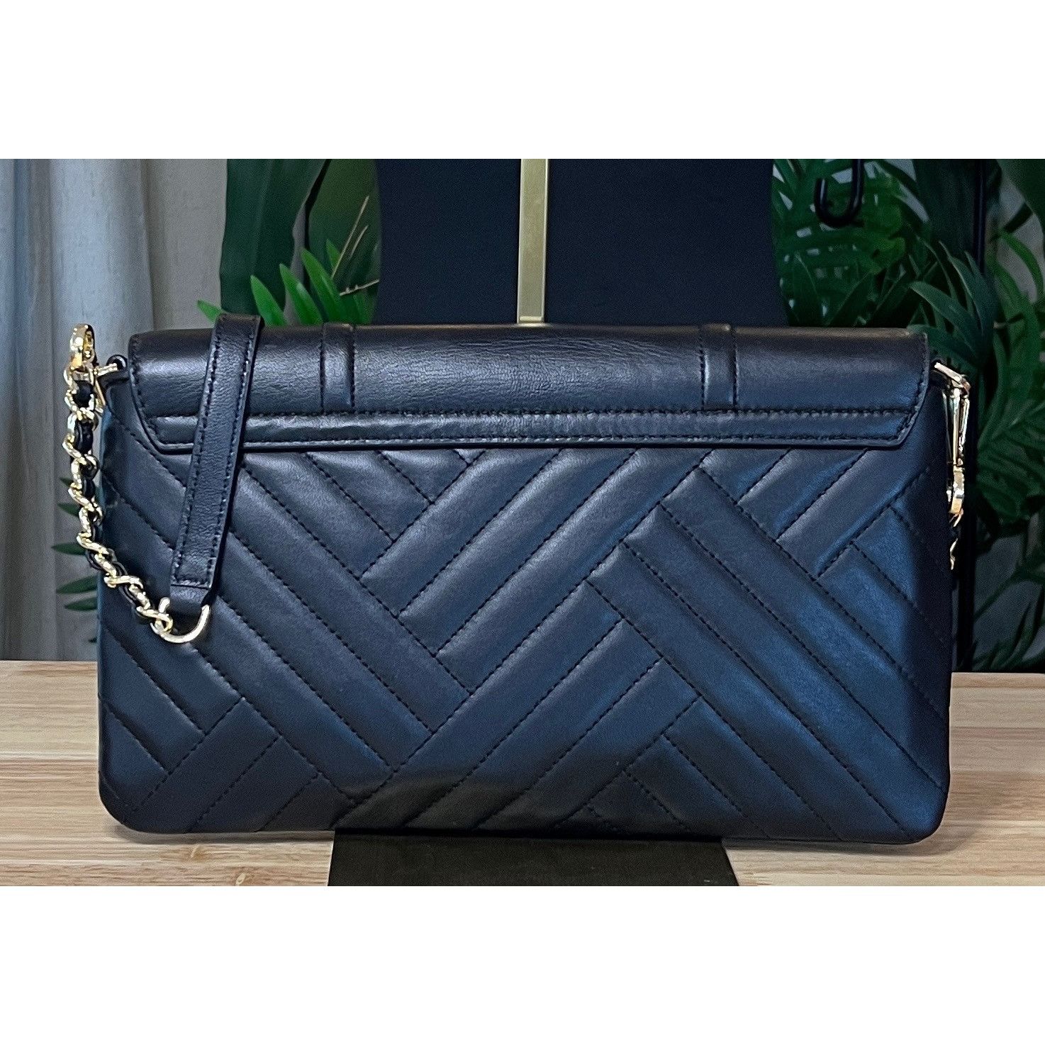 Tory Burch ✺✺ AUTHENTIC TORY BURCH Black Quilted Leather Fleming Handba Size ONE SIZE - 4 Thumbnail