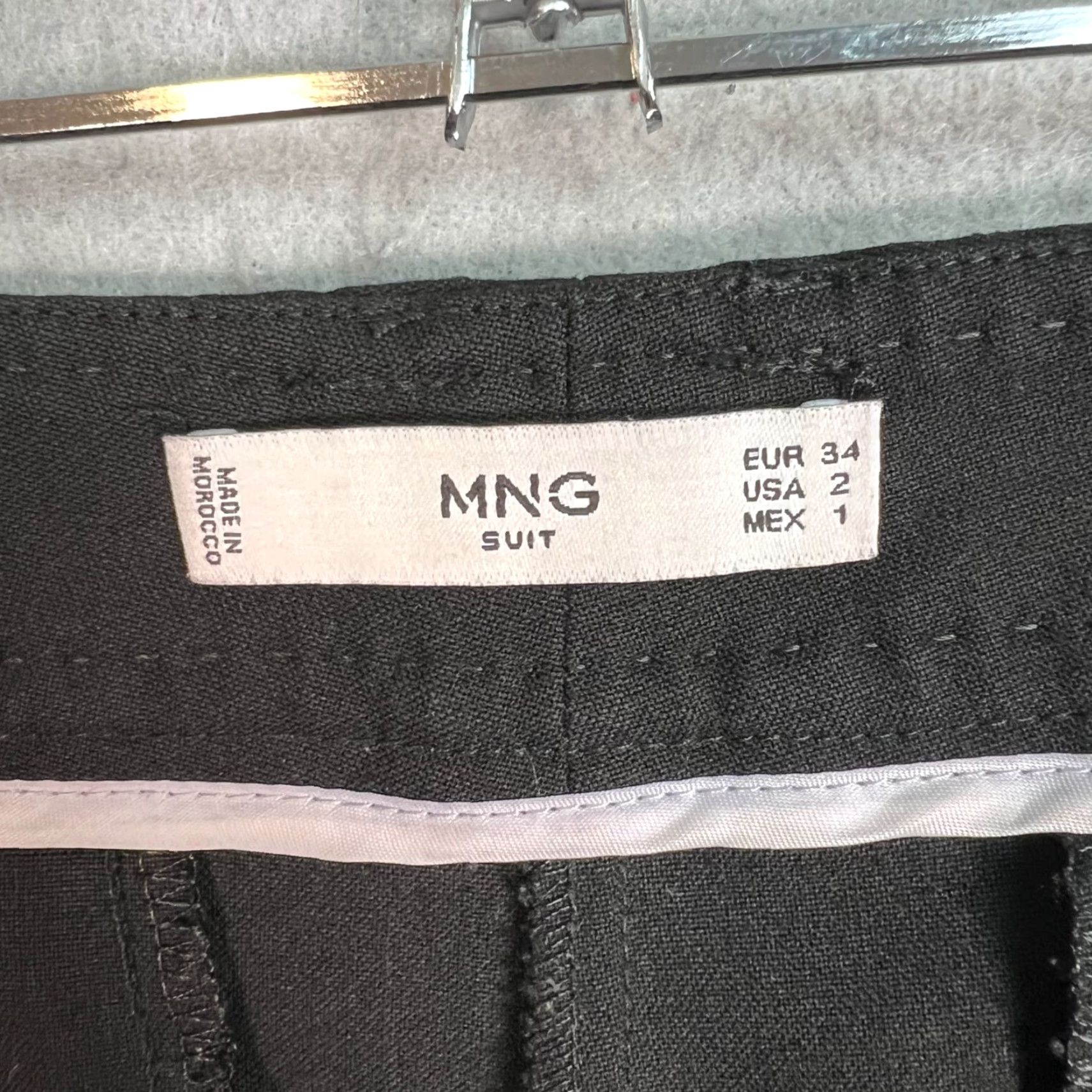 Mango MNG Suit Black Tailored Womens Dress Pants Size 2 Slim Fit Stretch Cuffed Hem Size 26" / US 2 / IT 38 - 3 Thumbnail