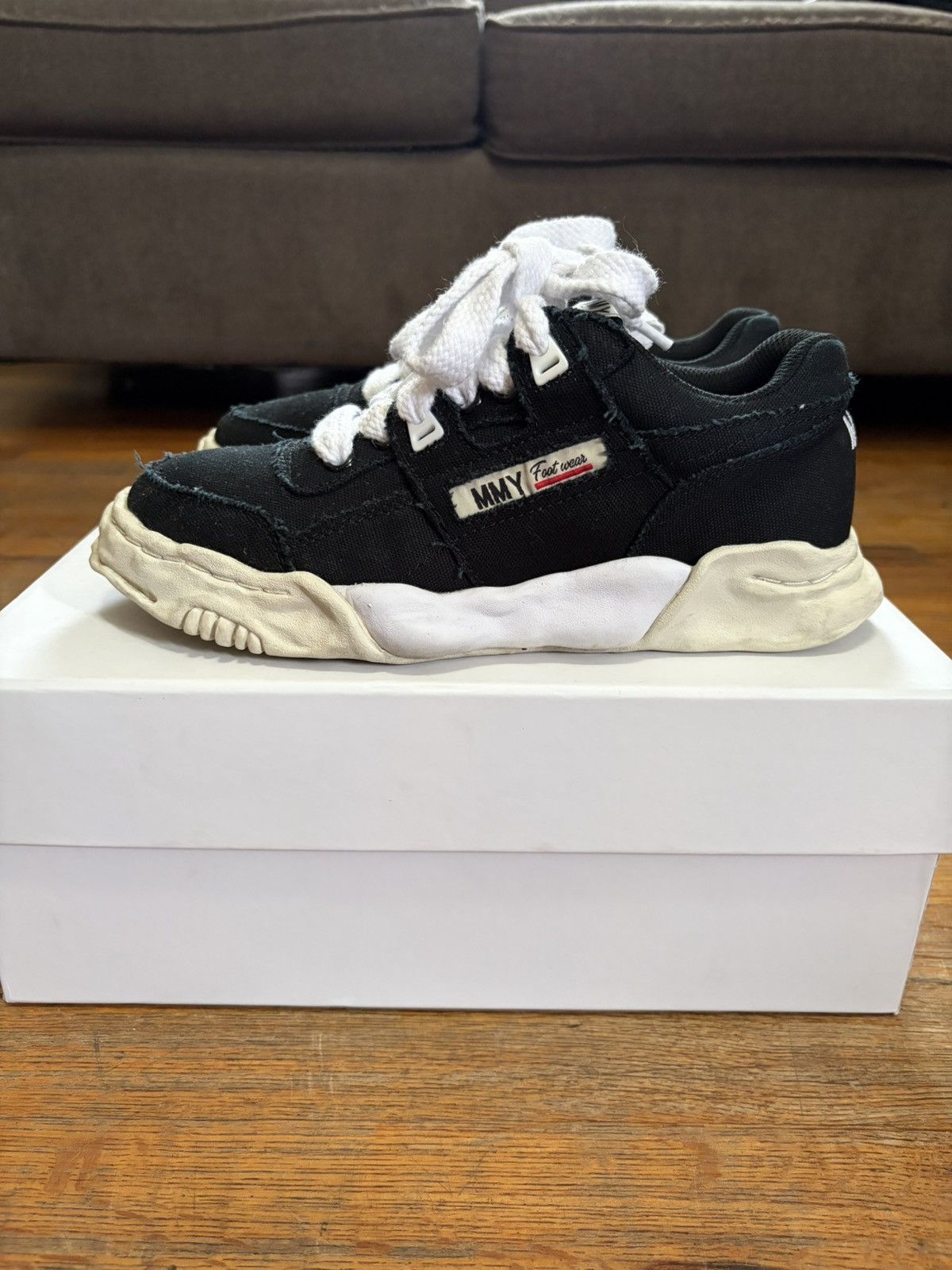 Maison MIHARA YASUHIRO Maison Mihara Yasuhiro Parker OG Sole Canvas Low Black White Size US 7.5 / EU 40-41 - 1 Thumbnail