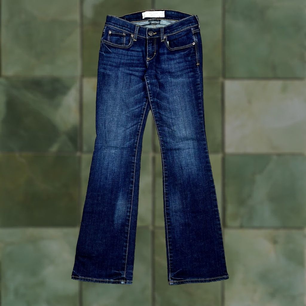 Abercrombie & Fitch Abercrombie & Fitch Jeans Womens 28x30 Bootcut Dark Wash Flare Stretch Easy Care Denim Size 28" / US 6 / IT 42 - 1 Thumbnail